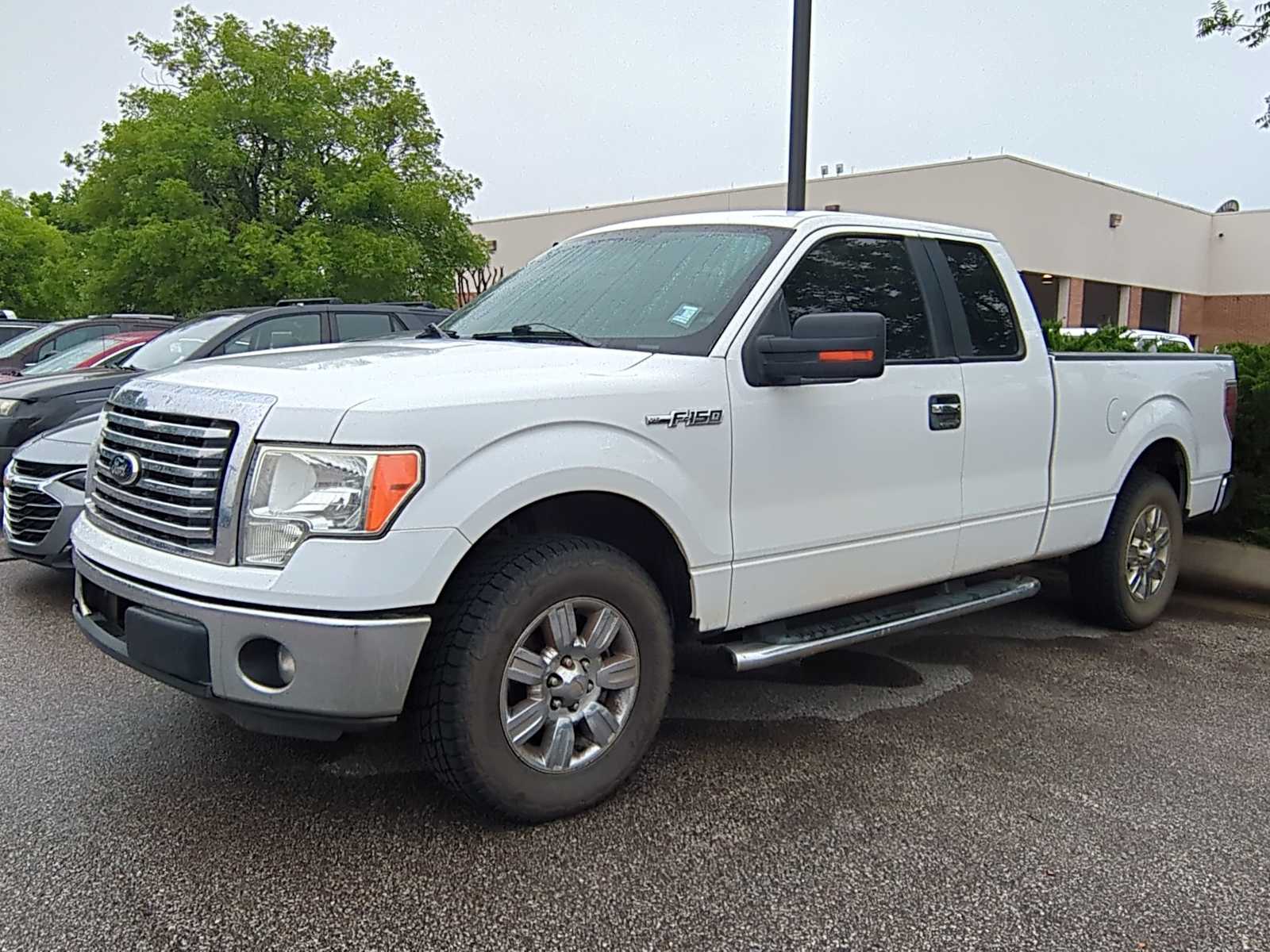 2012 Ford F-150 XLT Hero Image