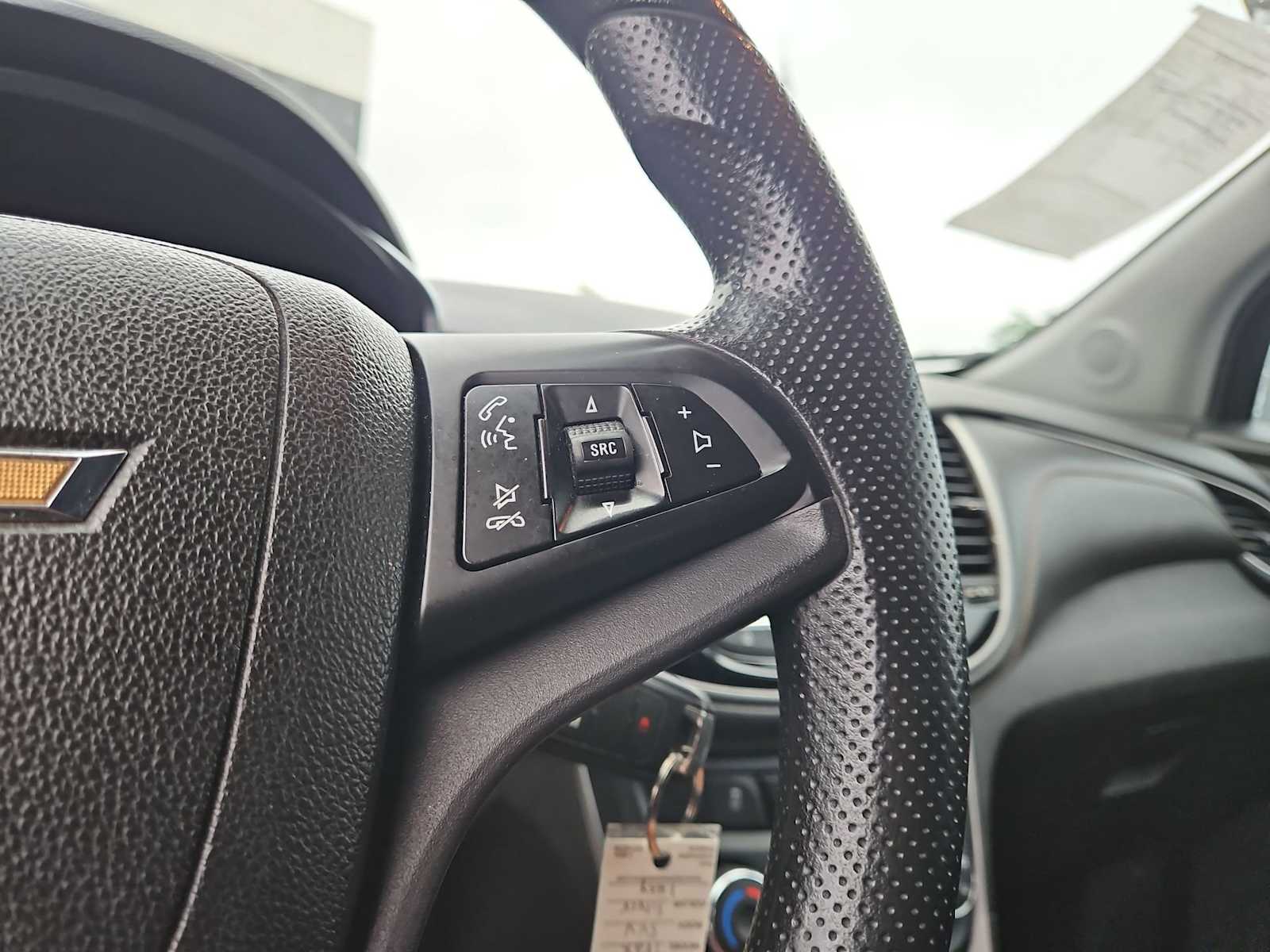 Thumbnail: 2018 Chevrolet Trax - 23