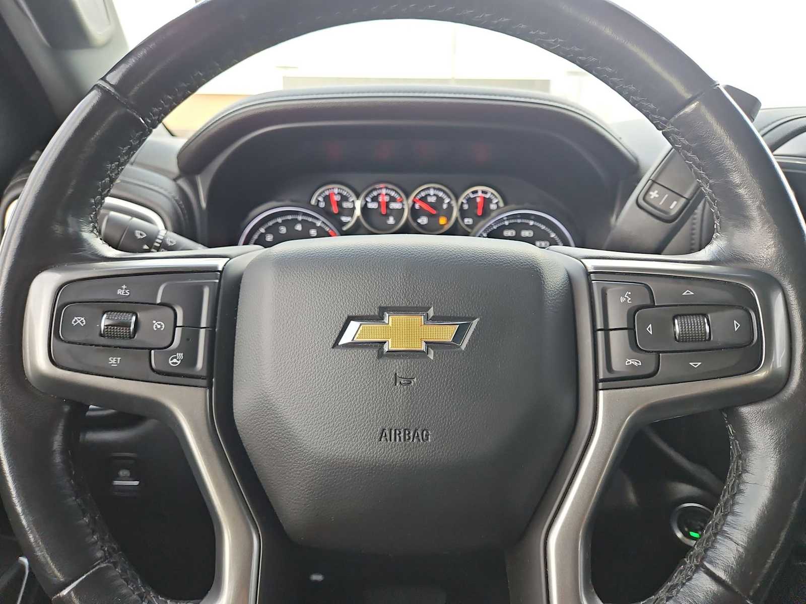 Thumbnail: 2021 Chevrolet Silverado 1500 - 23