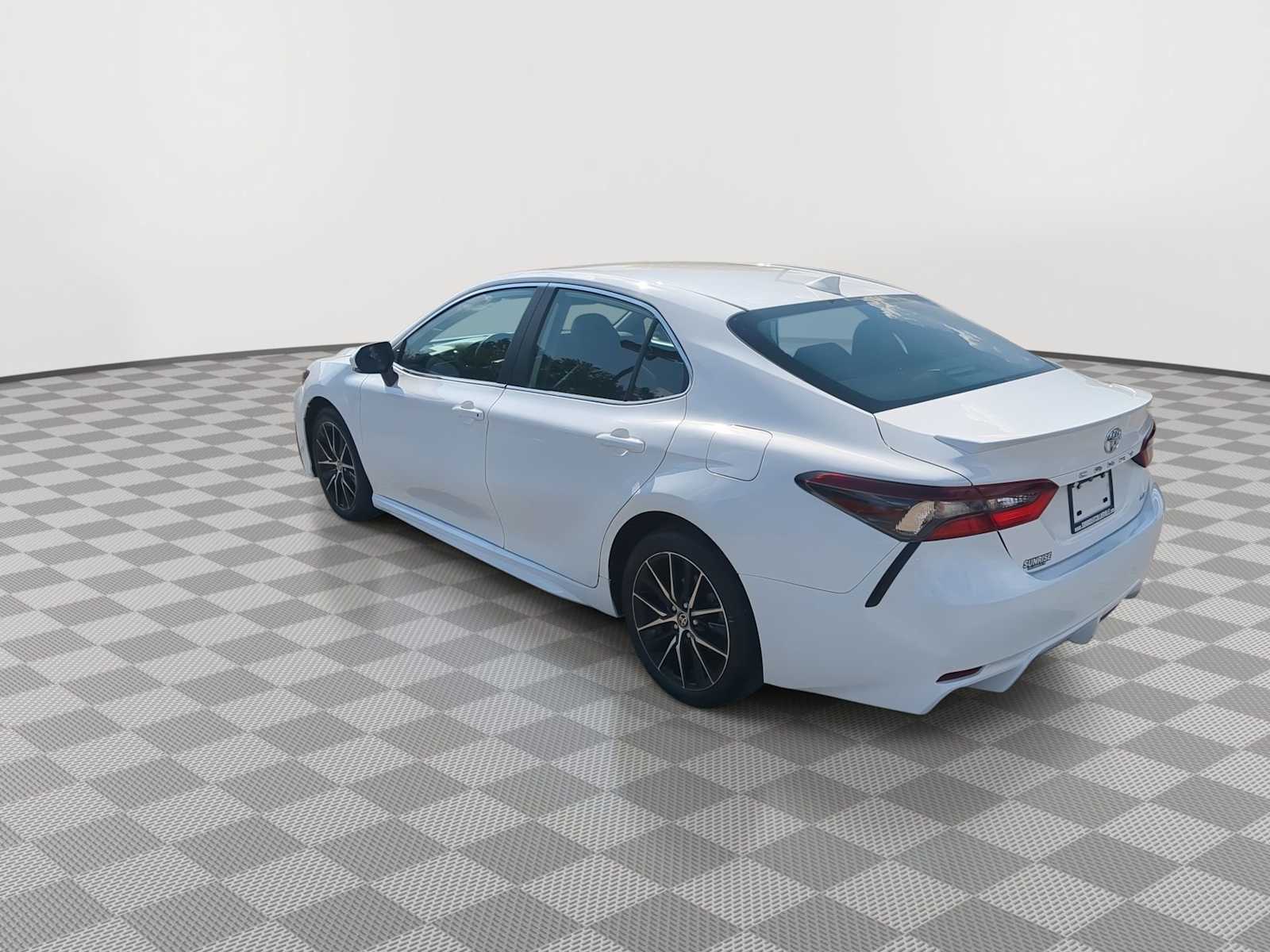 Thumbnail: 2024 Toyota Camry - 6