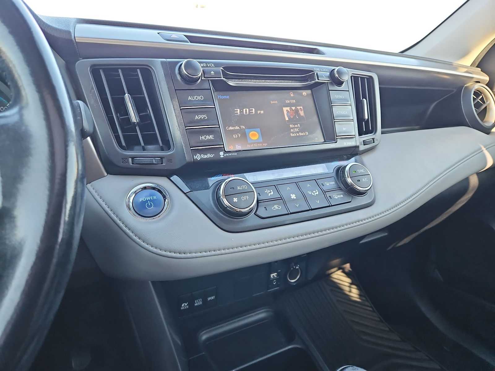 Thumbnail: 2017 Toyota RAV4 - 28