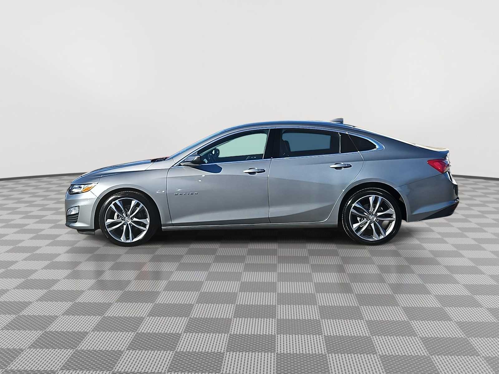 Thumbnail: 2024 Chevrolet Malibu - 5