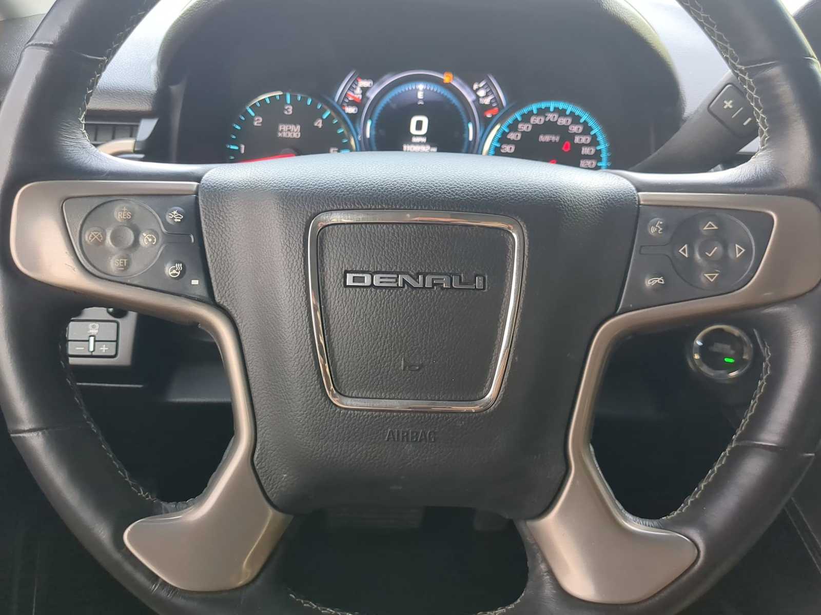 2017 GMC Yukon XL Denali 23