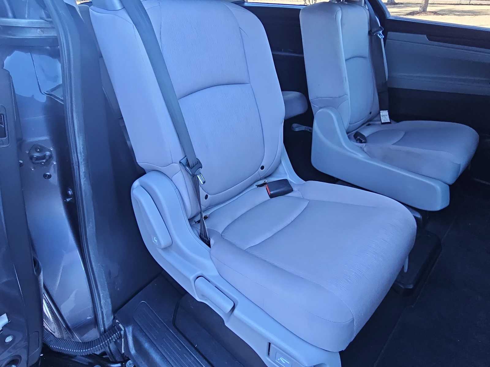 Thumbnail: 2020 Honda Odyssey - 21