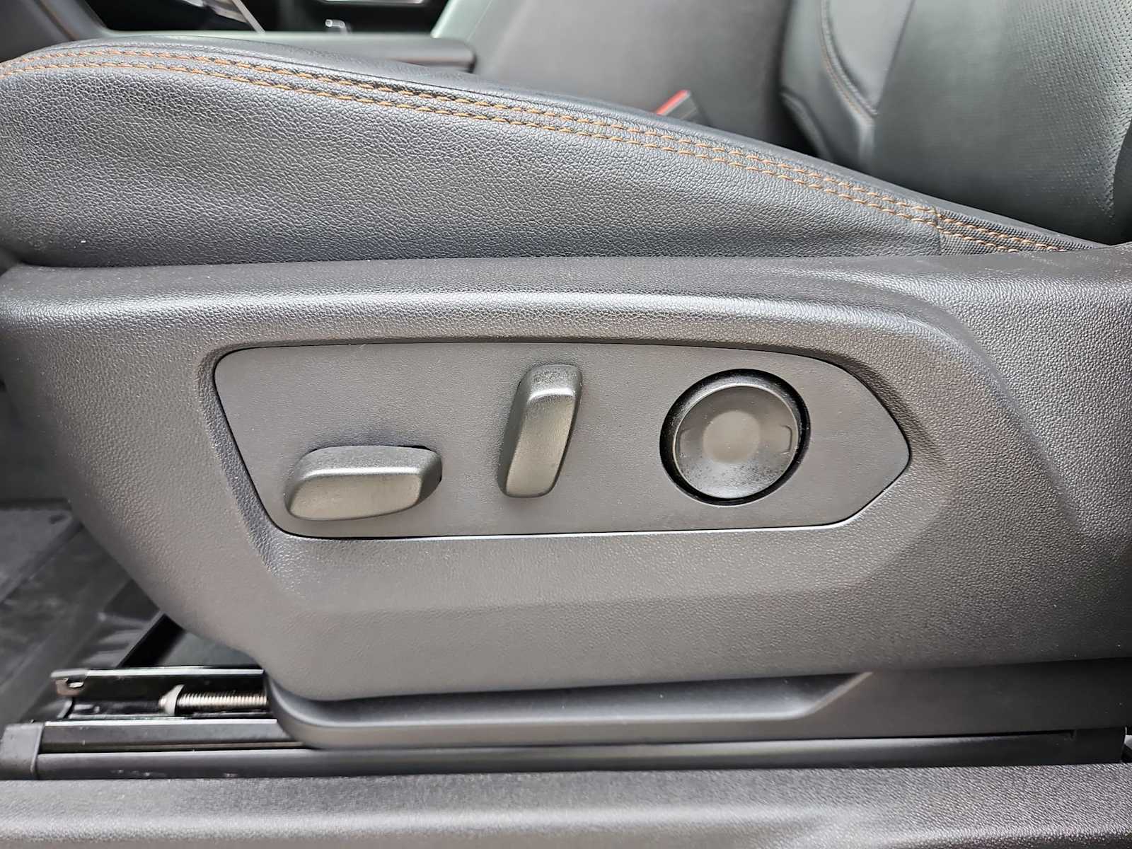 Thumbnail: 2024 GMC Sierra 2500 - 17