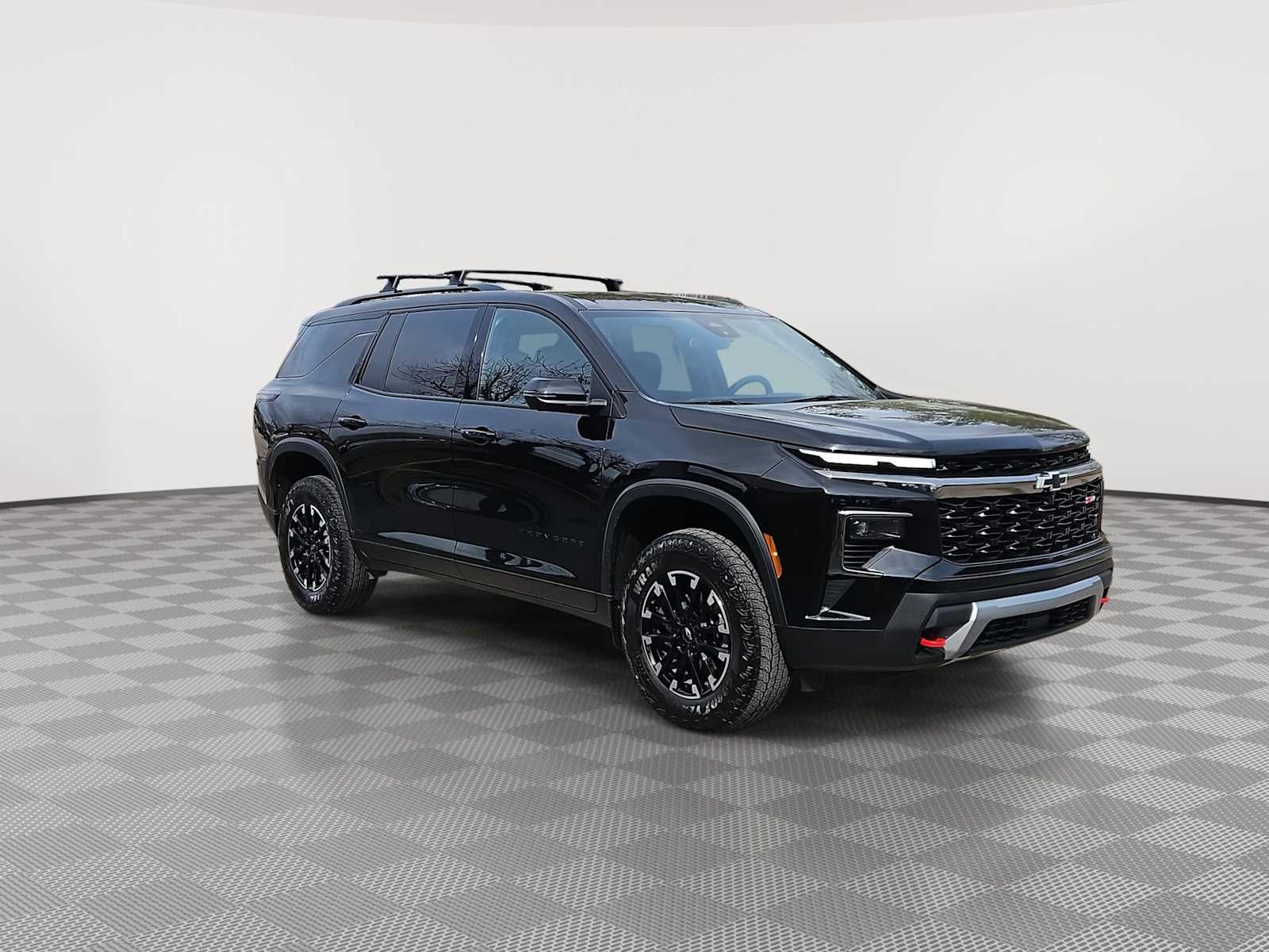 Thumbnail: 2025 Chevrolet Traverse - 2