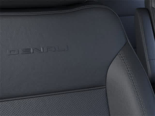 Thumbnail: 2025 GMC Yukon XL - 21