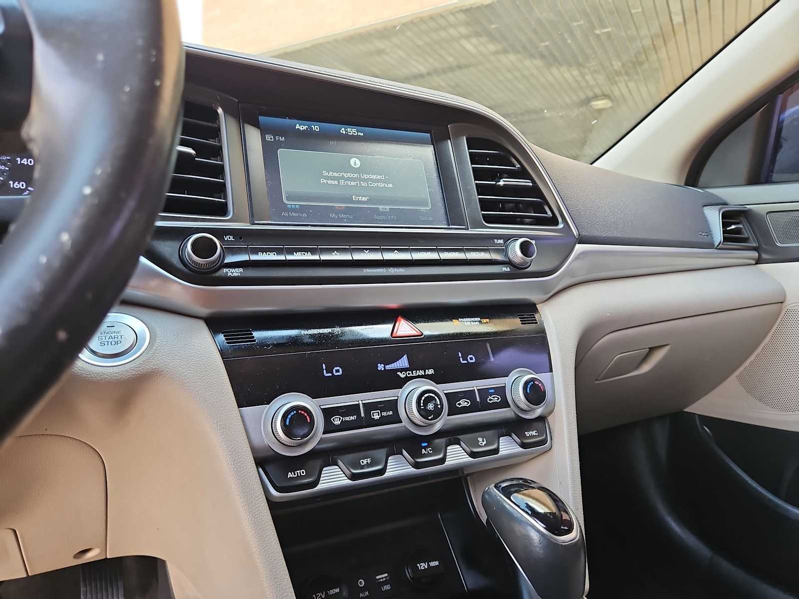 Thumbnail: 2019 Hyundai Elantra - 28