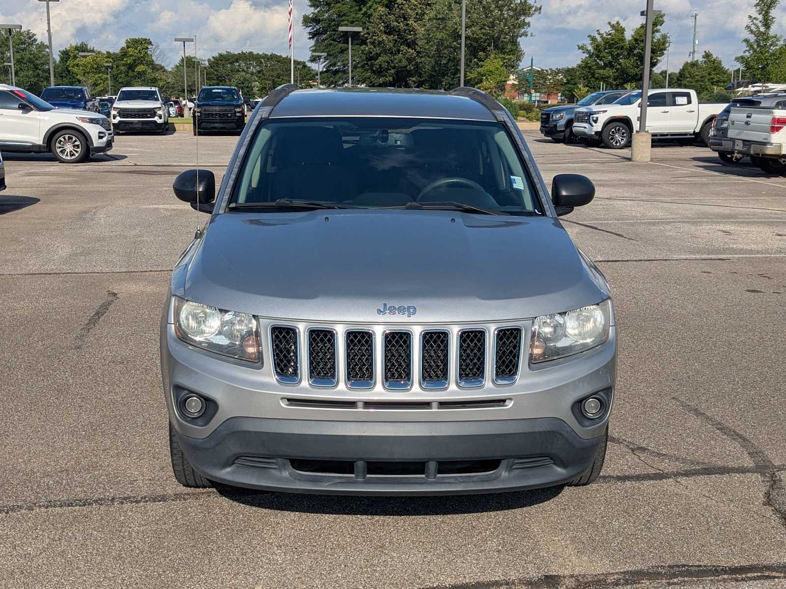 Thumbnail: 2016 Jeep Compass - 8