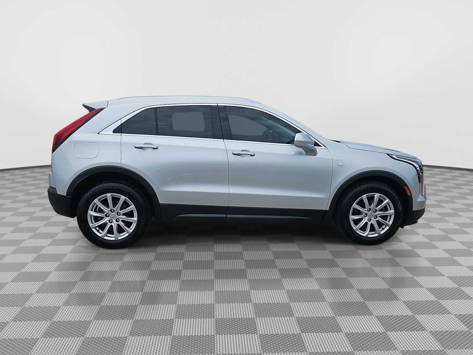 Thumbnail: 2019 Cadillac XT4 - 9