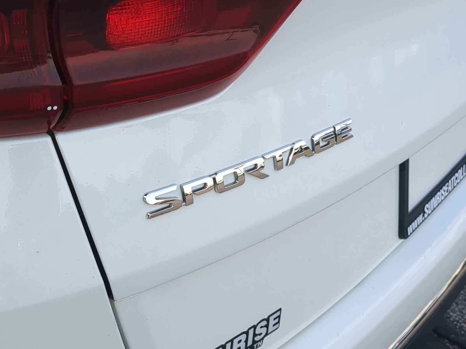Thumbnail: 2022 Kia Sportage - 13