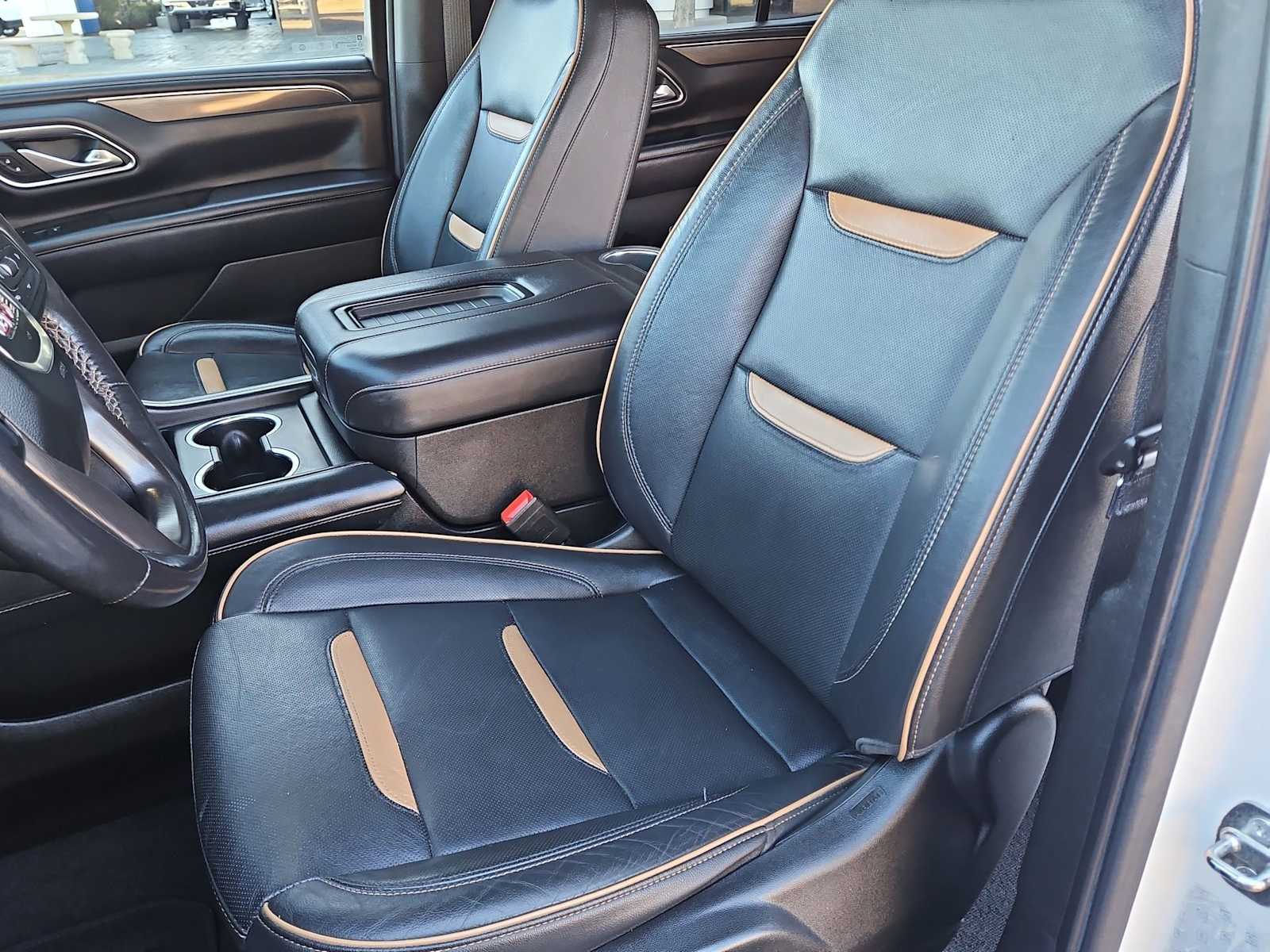 Thumbnail: 2021 GMC Yukon - 17