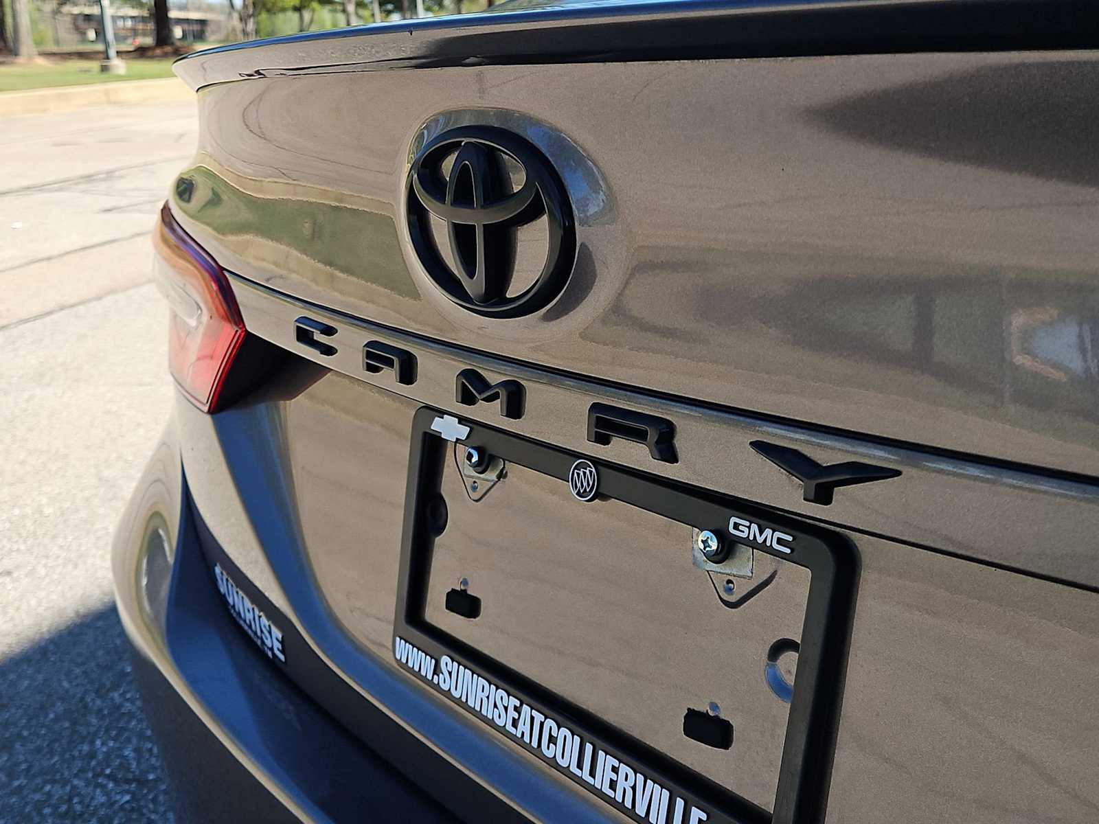 Thumbnail: 2022 Toyota Camry - 12