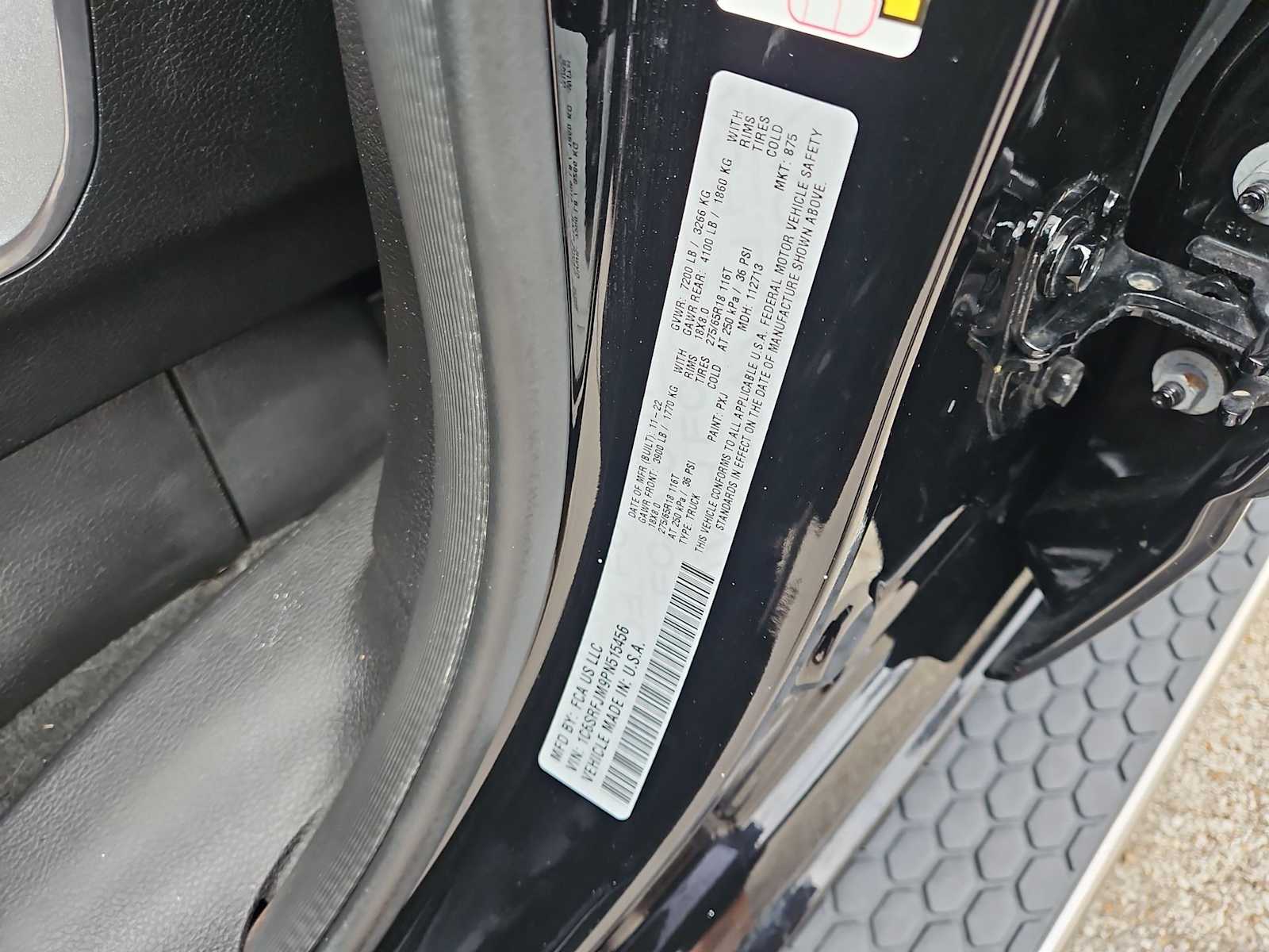 Thumbnail: 2023 RAM 1500 - 37