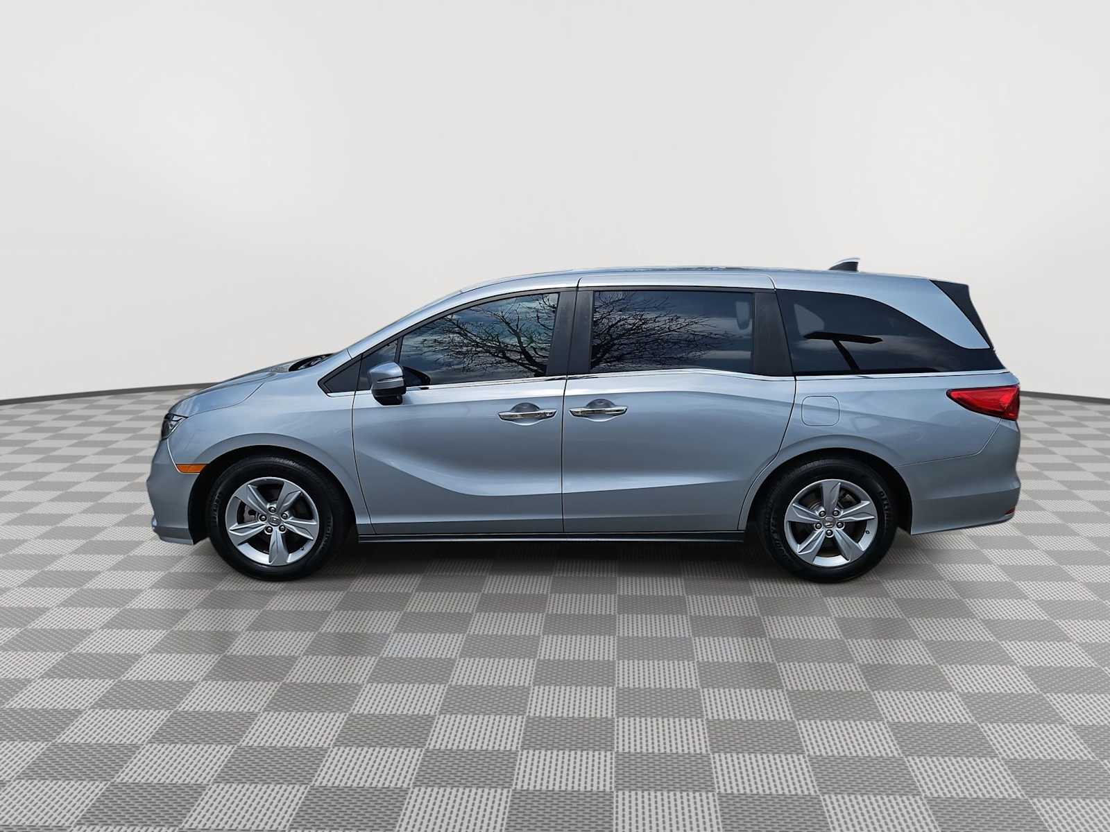 Thumbnail: 2019 Honda Odyssey - 5