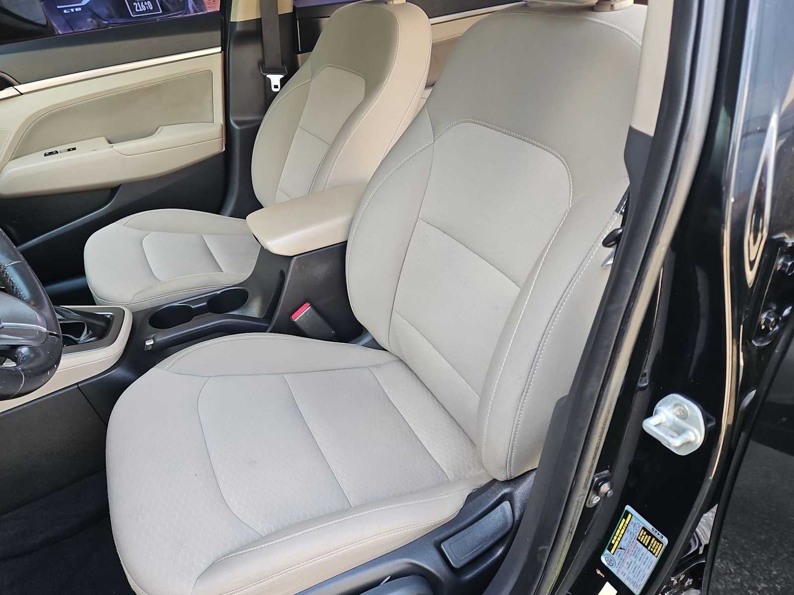 Thumbnail: 2019 Hyundai Elantra - 16