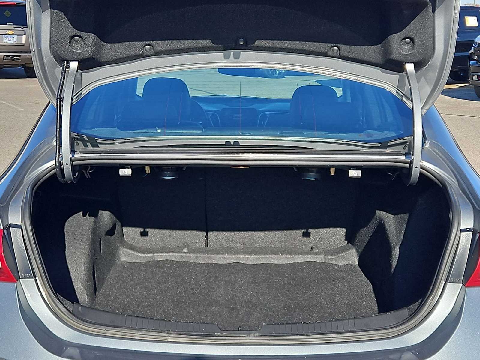 Thumbnail: 2024 Chevrolet Malibu - 34