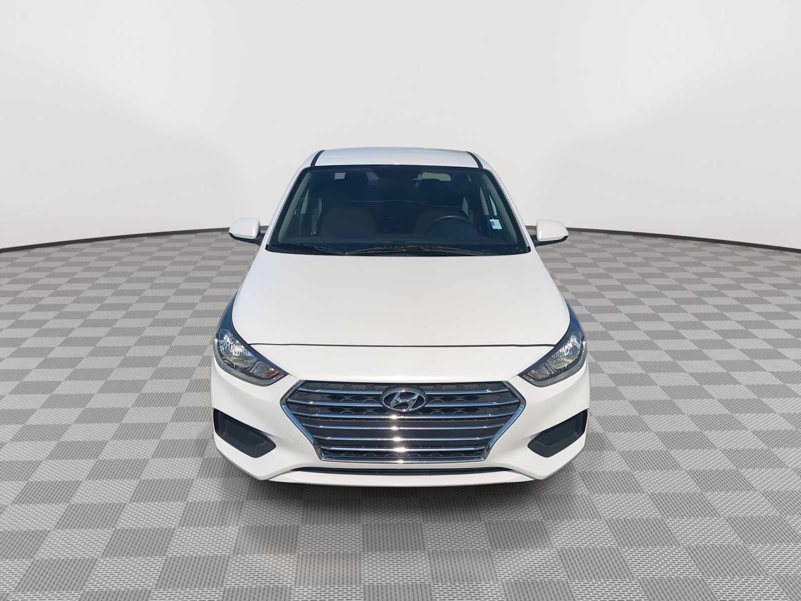 Thumbnail: 2022 Hyundai Accent - 3