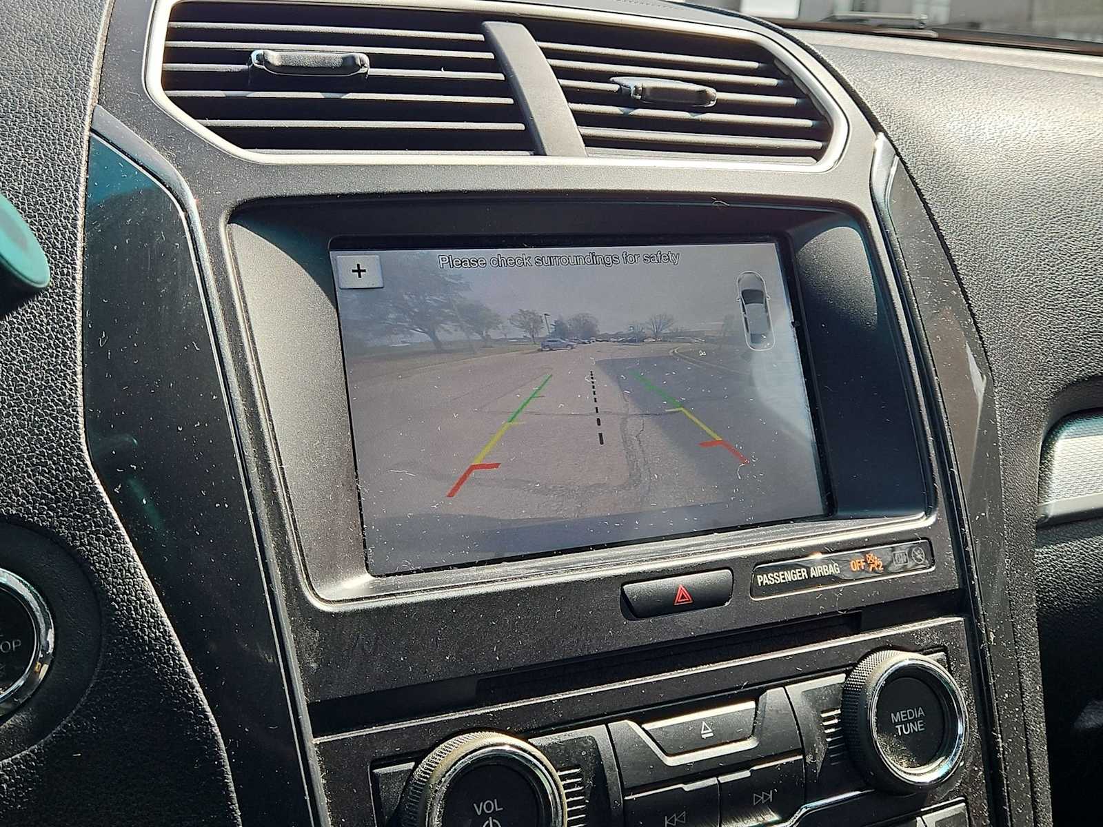 Thumbnail: 2017 Ford Explorer - 29