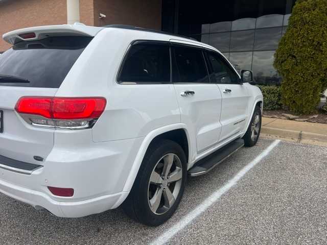 Thumbnail: 2015 Jeep Grand Cherokee - 9