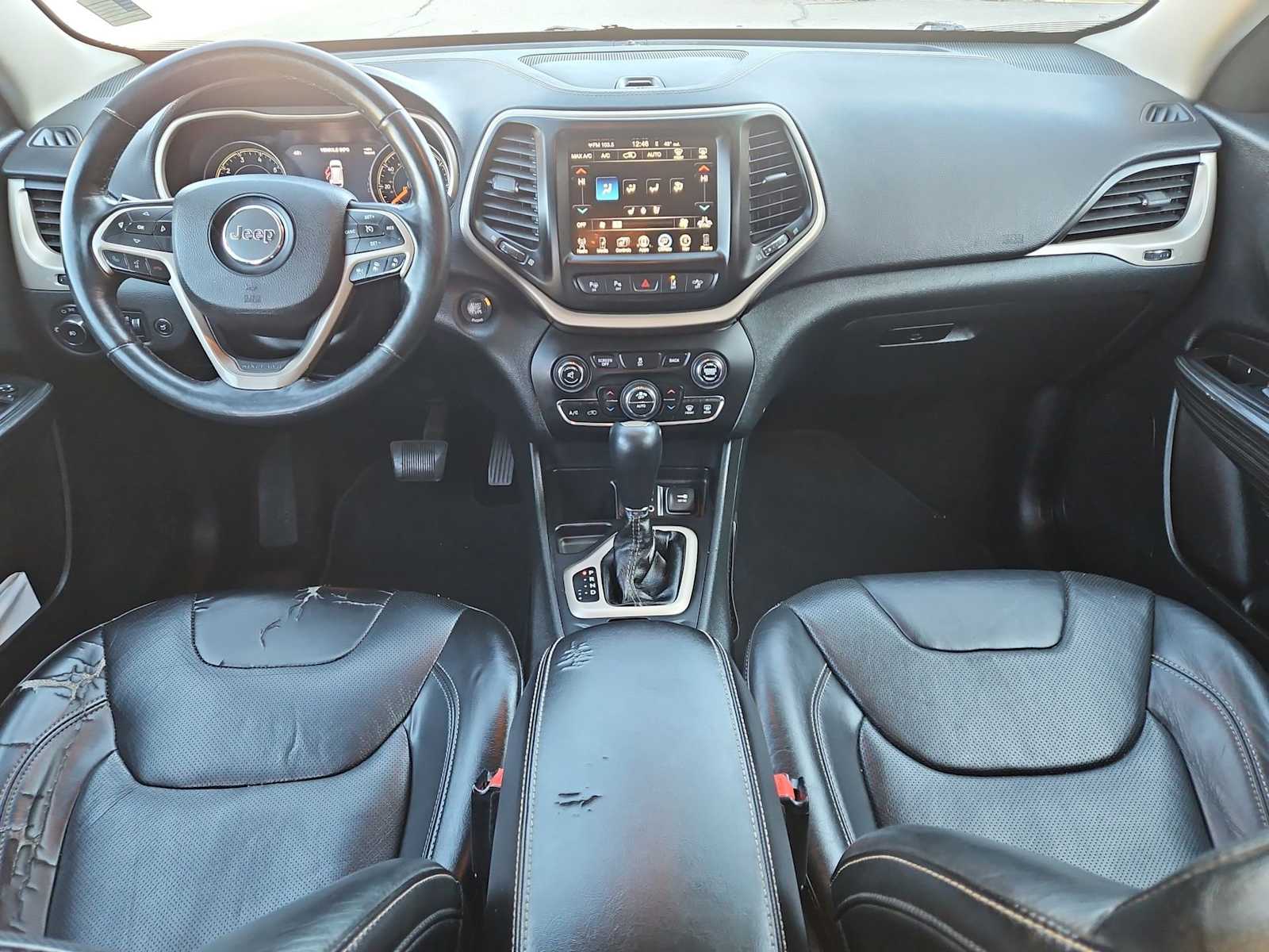 Thumbnail: 2015 Jeep Cherokee - 14