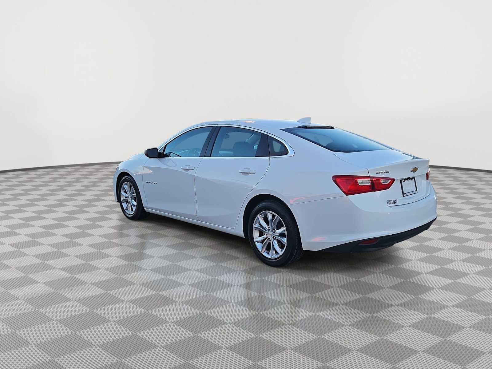 Thumbnail: 2023 Chevrolet Malibu - 6