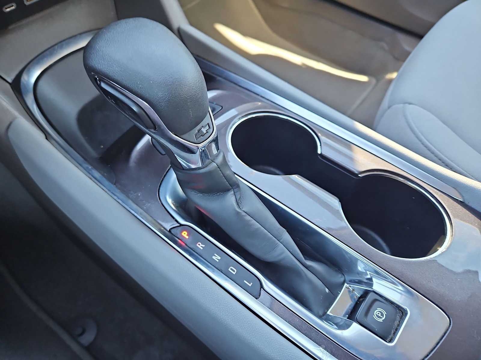 Thumbnail: 2022 Chevrolet Malibu - 32