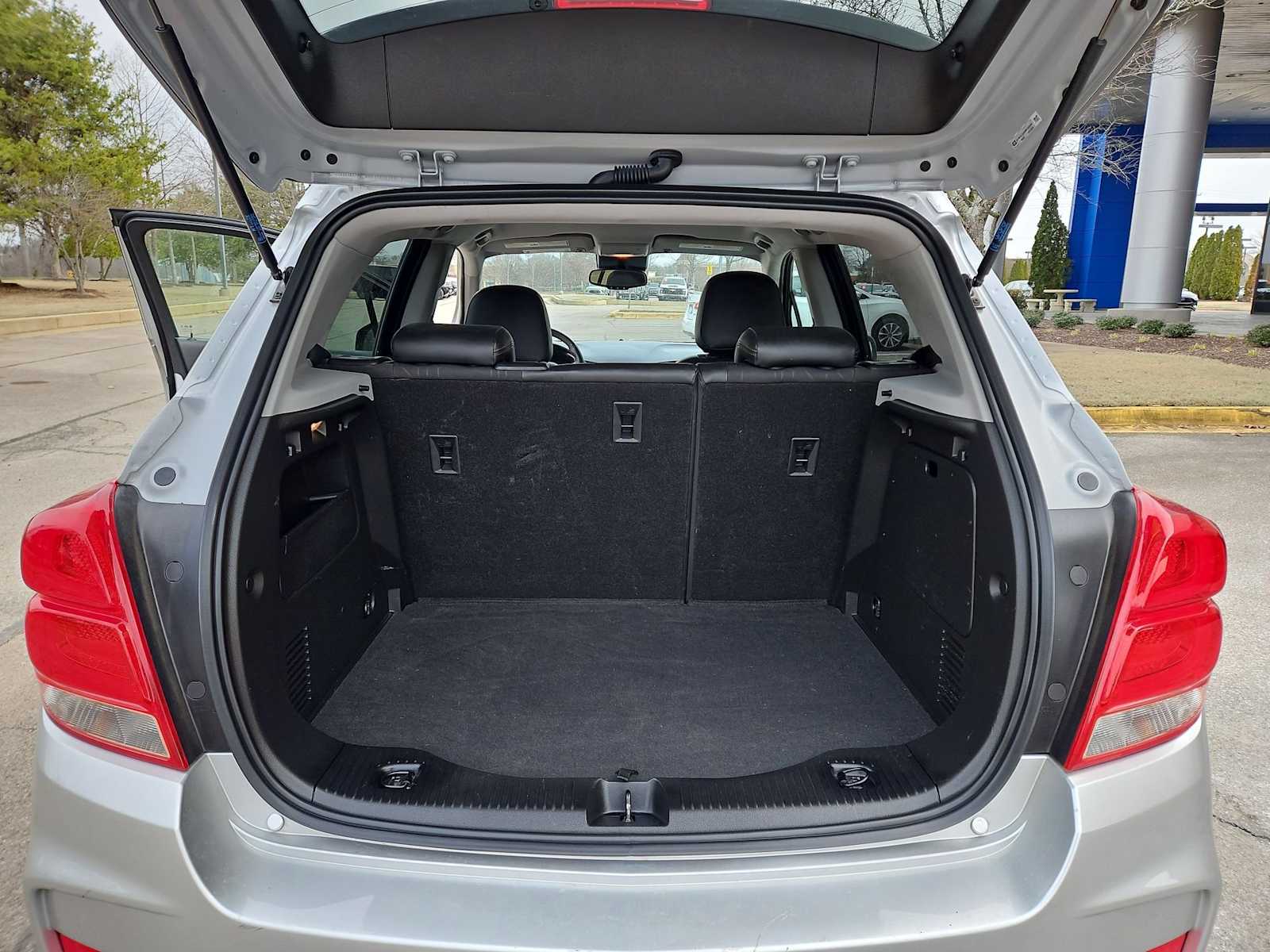 Thumbnail: 2017 Chevrolet Trax - 33