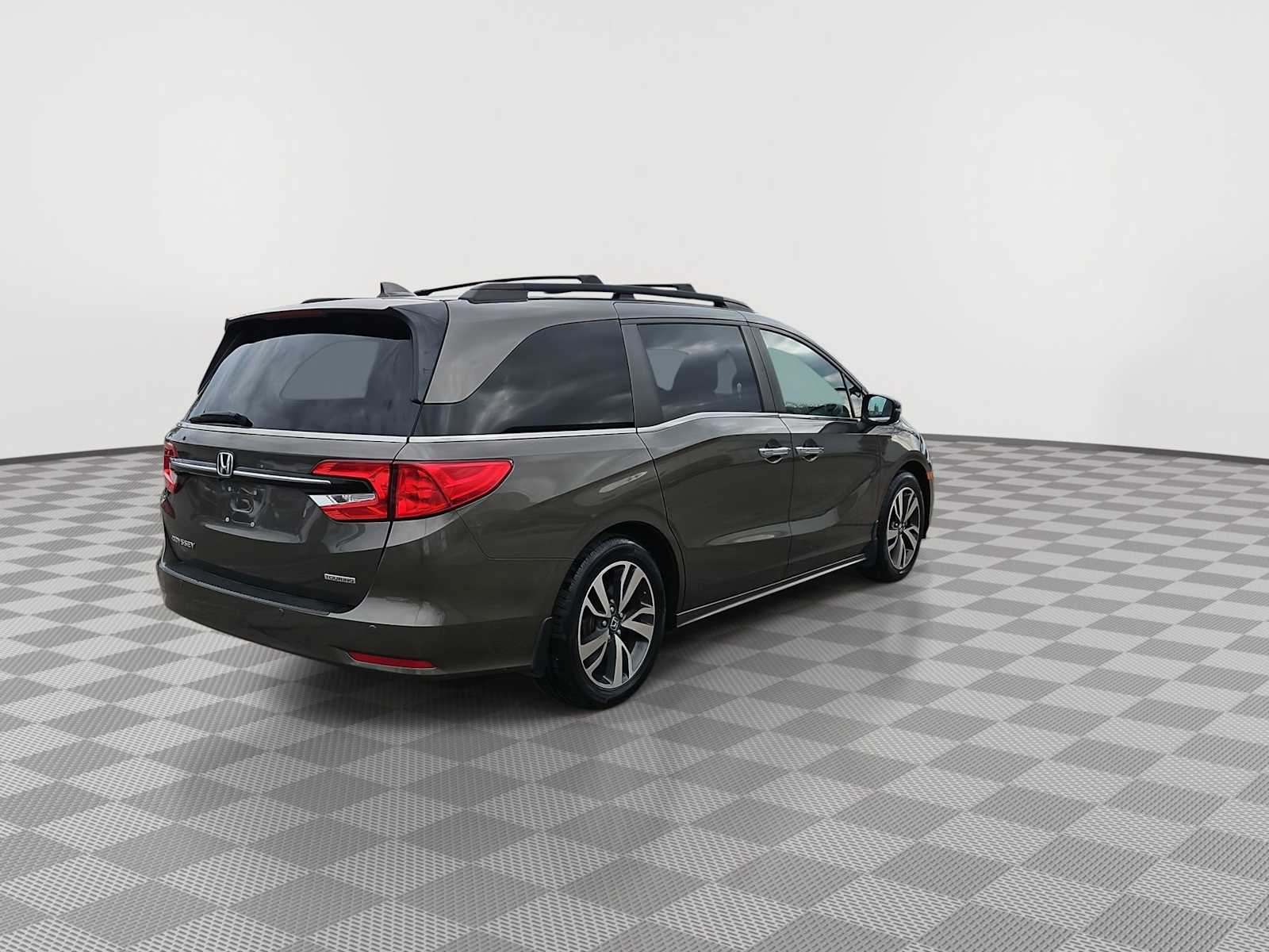 Thumbnail: 2022 Honda Odyssey - 8