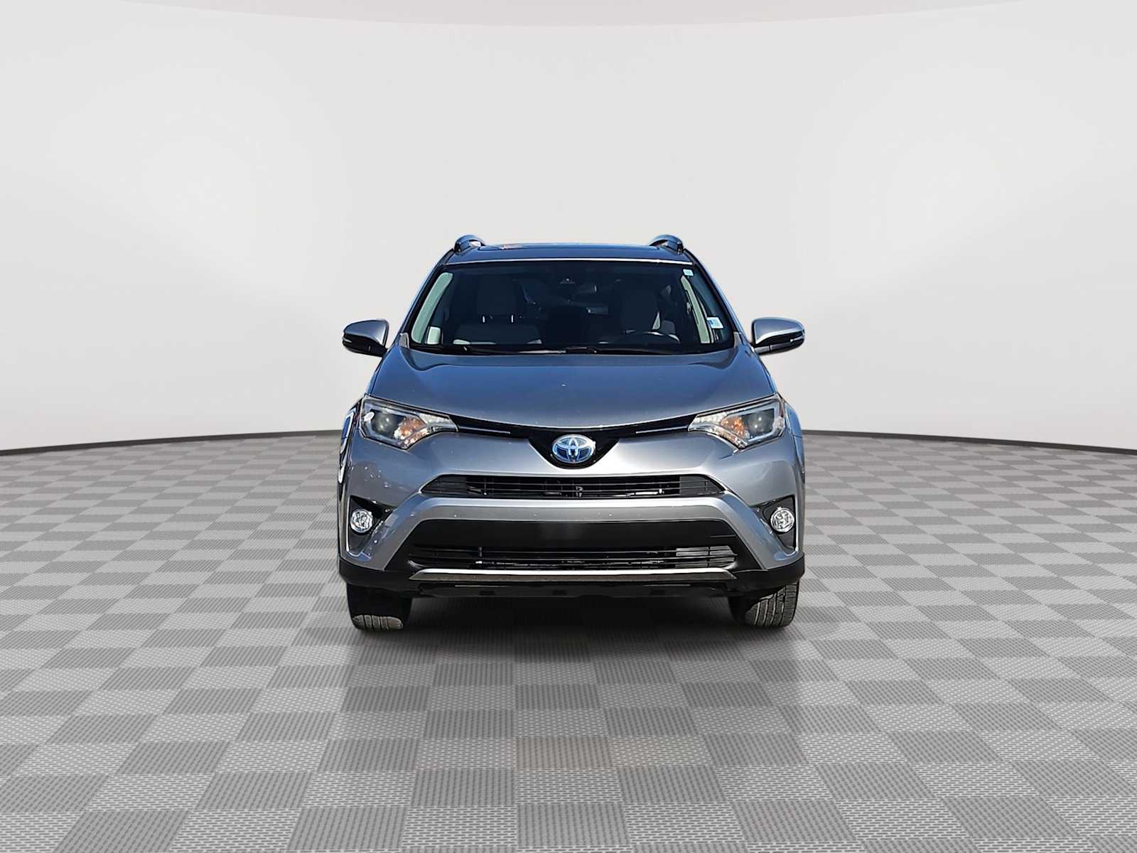 Thumbnail: 2017 Toyota RAV4 - 3
