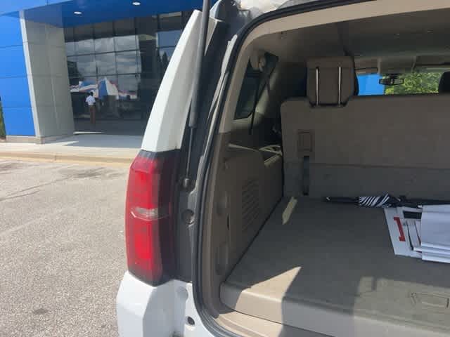 Thumbnail: 2018 Chevrolet Suburban - 12