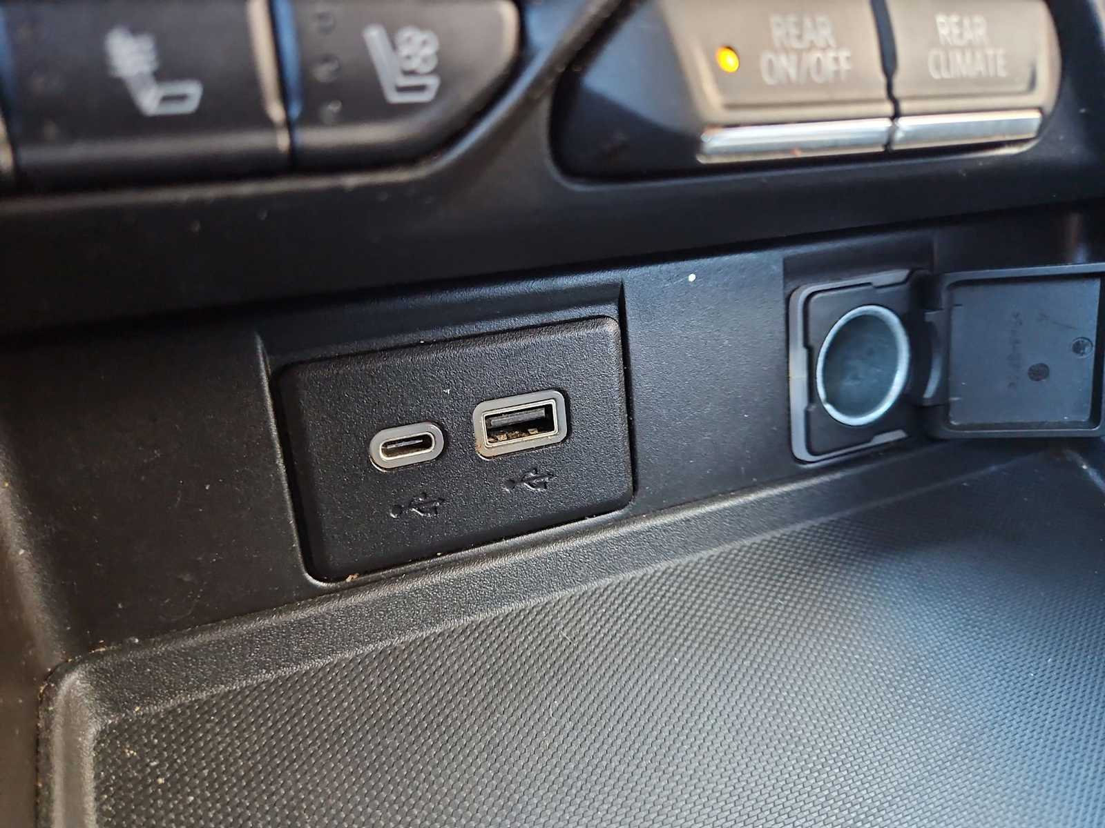 Thumbnail: 2021 GMC Yukon - 30