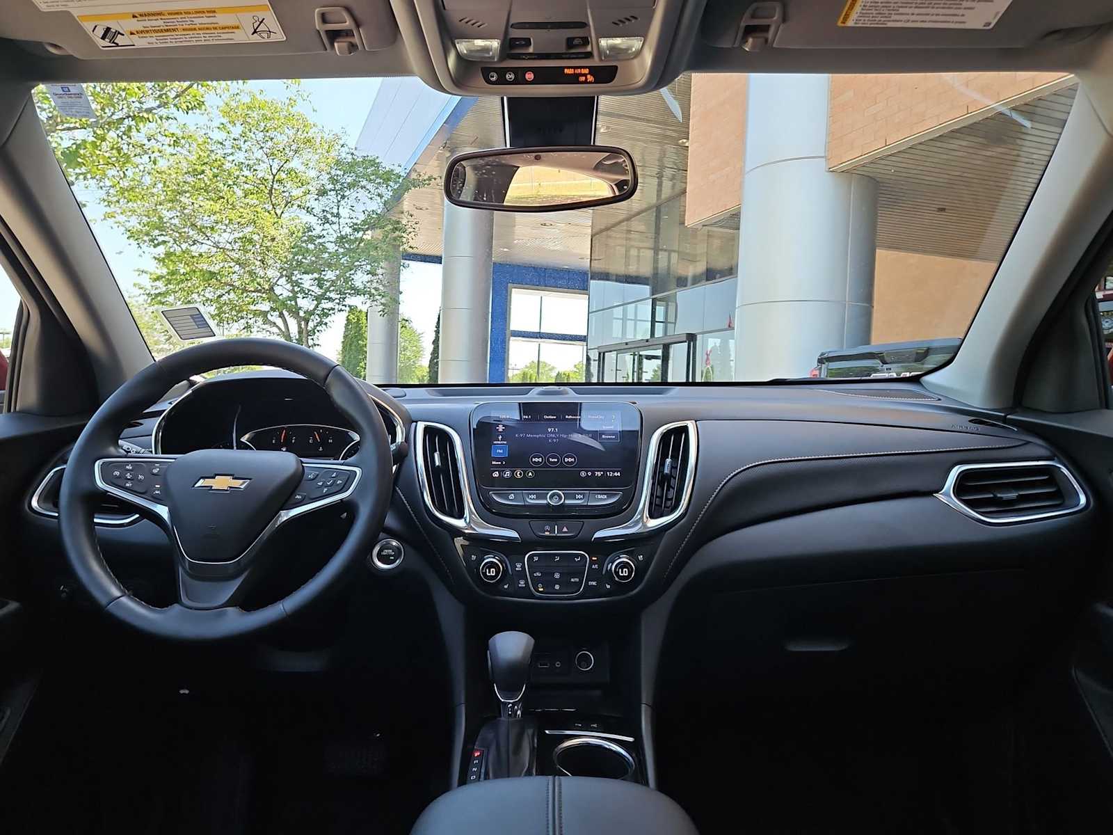 Thumbnail: 2023 Chevrolet Equinox - 16