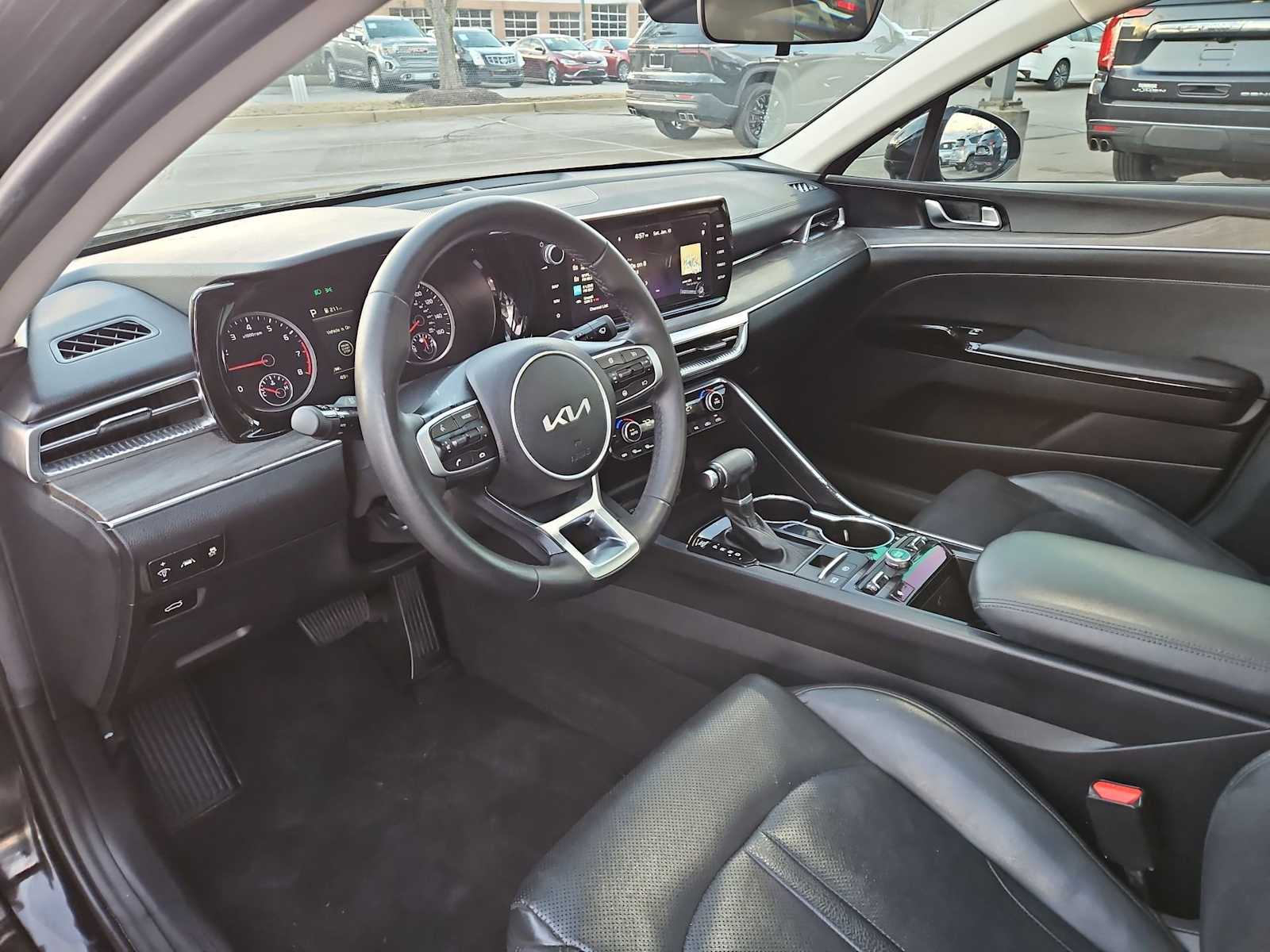 Thumbnail: 2023 Kia K5 - 10