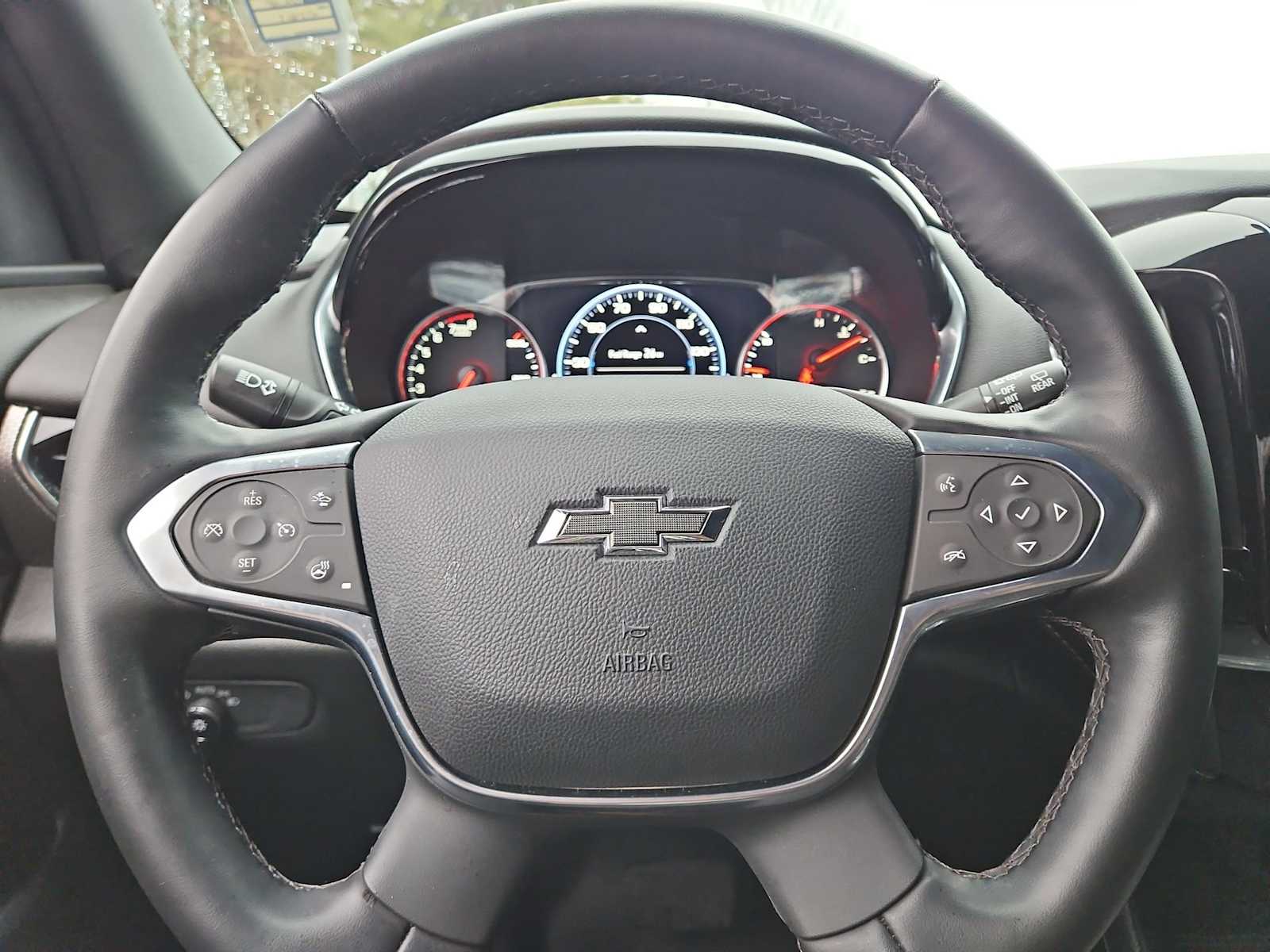 Thumbnail: 2023 Chevrolet Traverse - 24