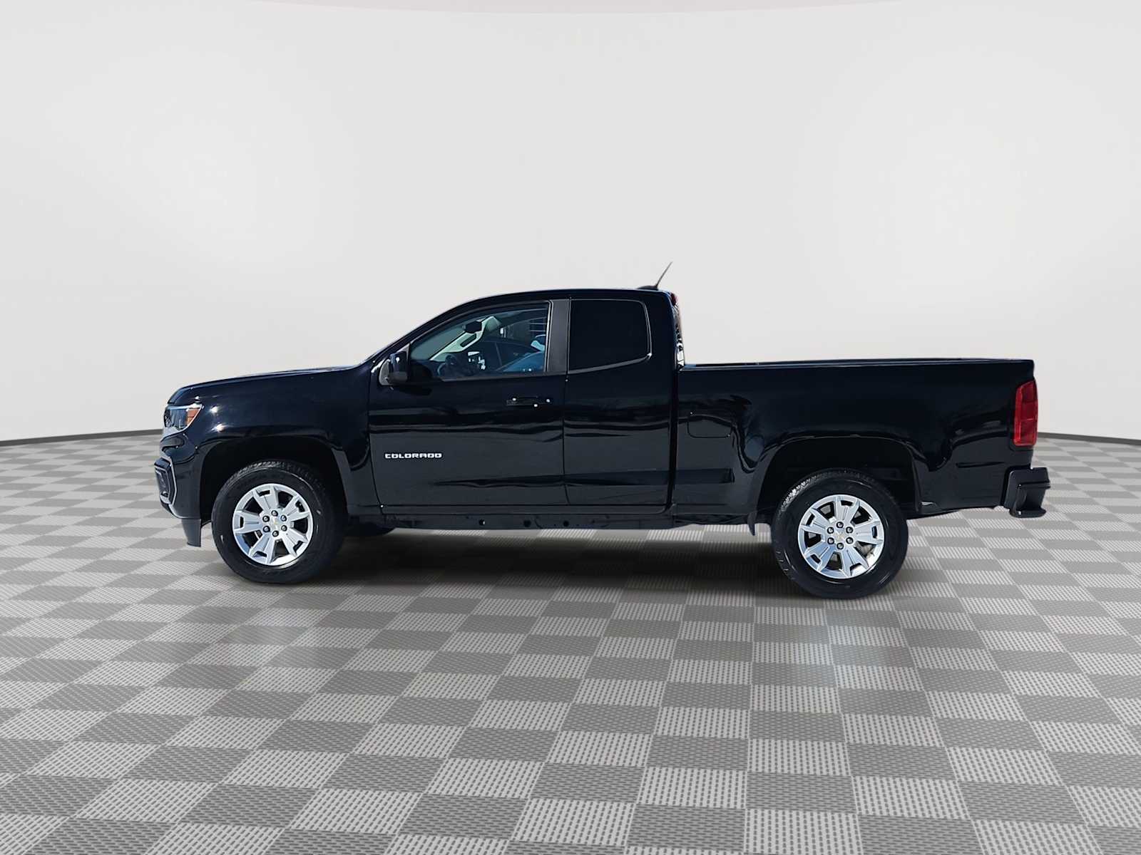 Thumbnail: 2021 Chevrolet Colorado - 5