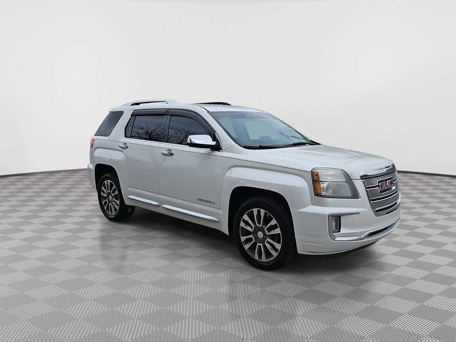 Thumbnail: 2017 GMC Terrain - 2