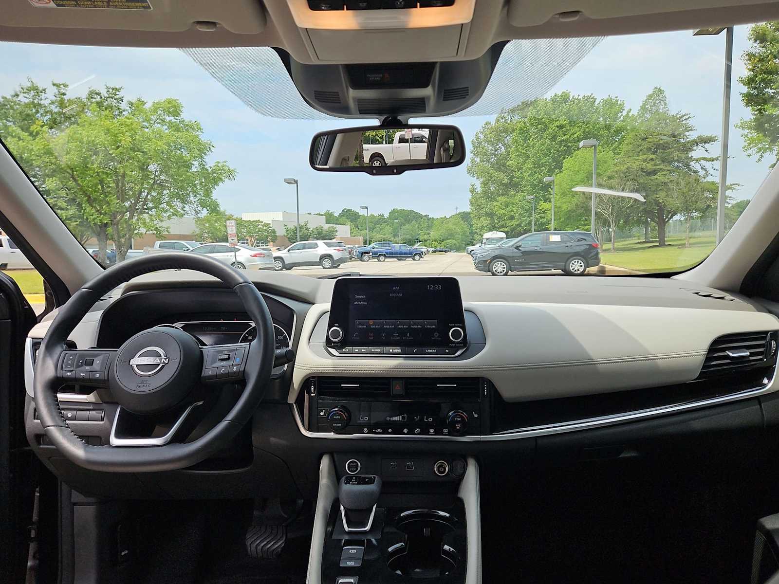 Thumbnail: 2023 Nissan Rogue - 26