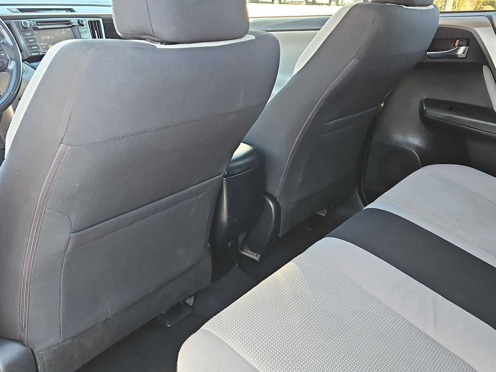 Thumbnail: 2017 Toyota RAV4 - 18