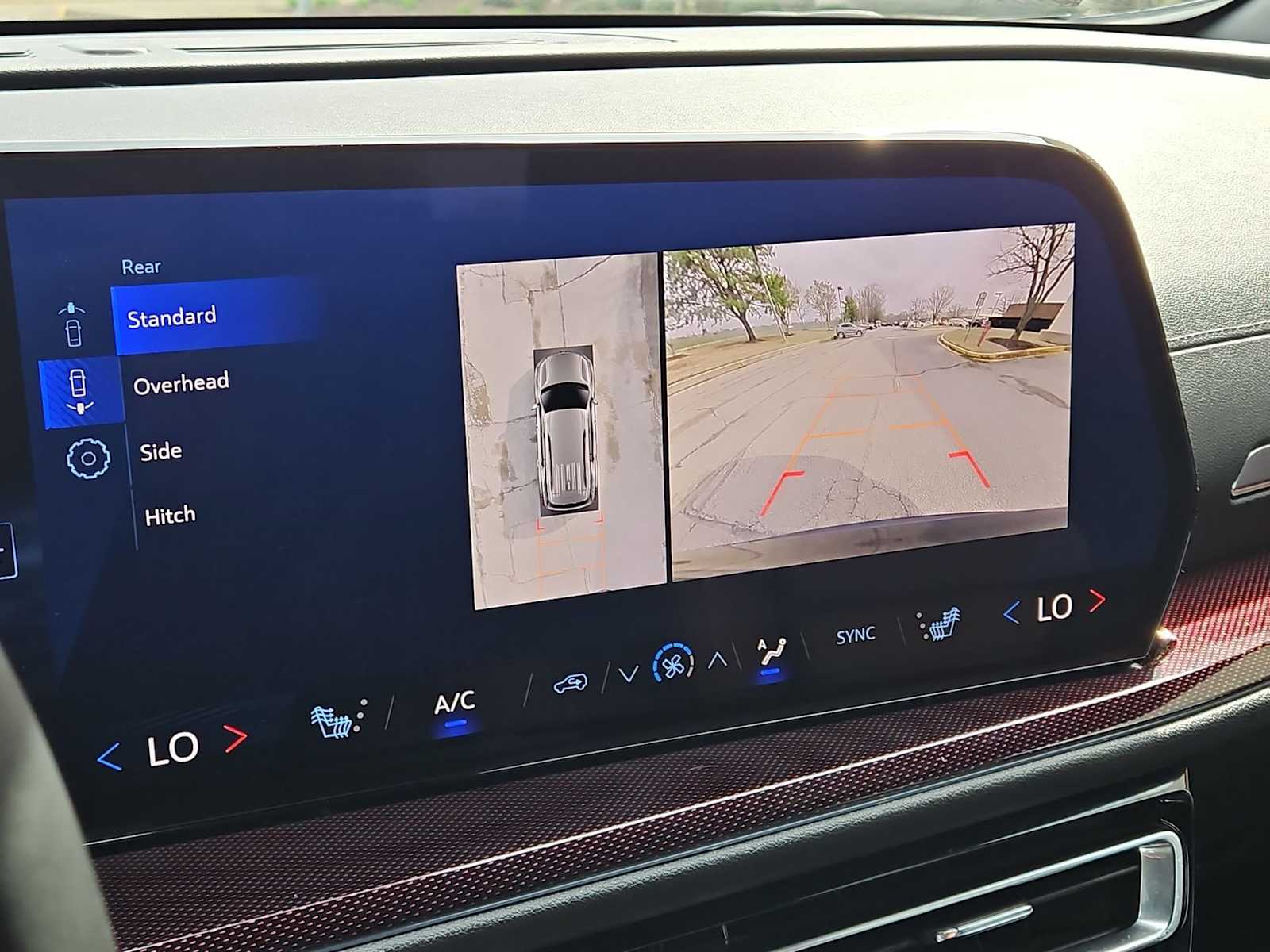 Thumbnail: 2025 Chevrolet Traverse - 29