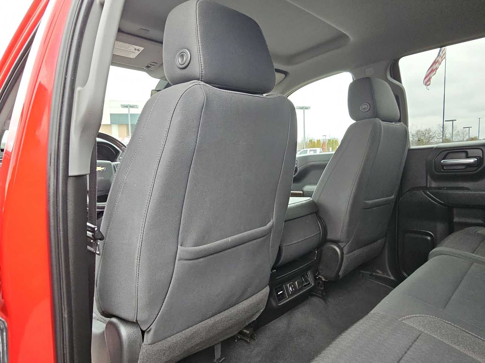 Thumbnail: 2020 Chevrolet Silverado 1500 - 19