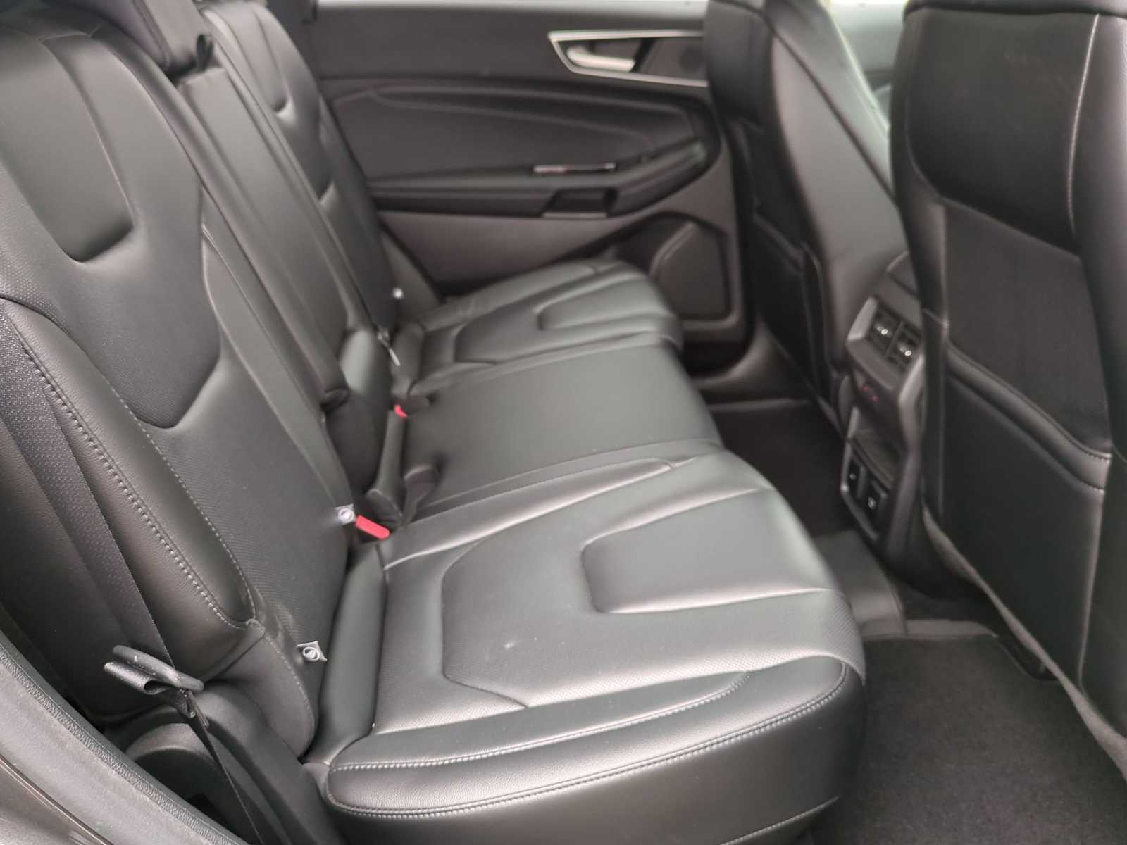 Thumbnail: 2019 Ford Edge - 22