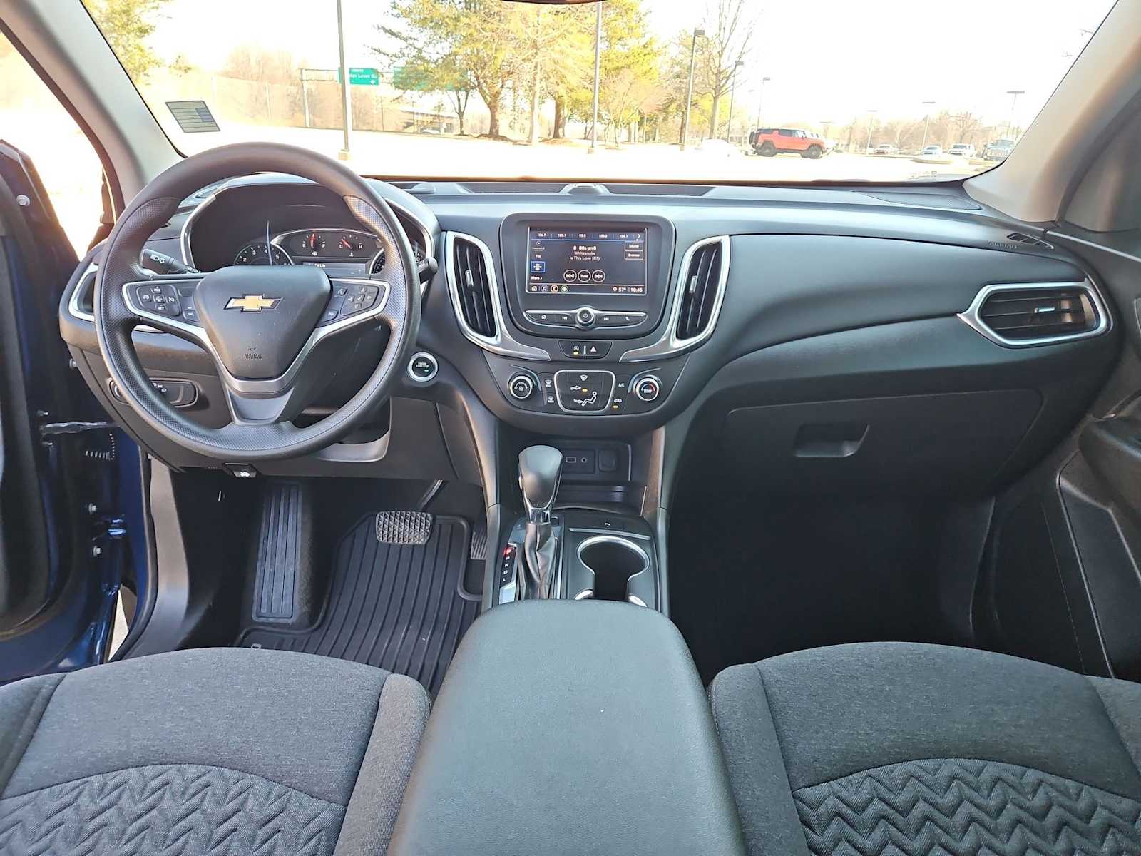 Thumbnail: 2022 Chevrolet Equinox - 16