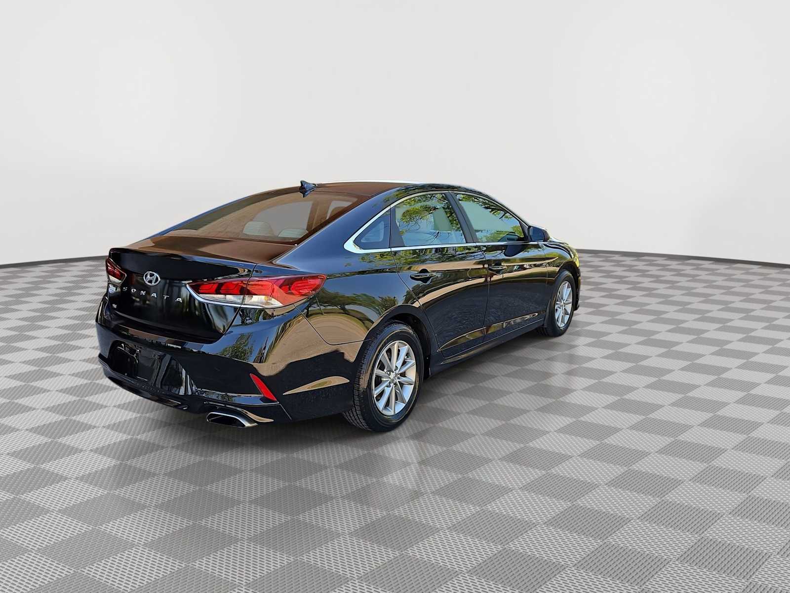 Thumbnail: 2018 Hyundai Sonata - 8