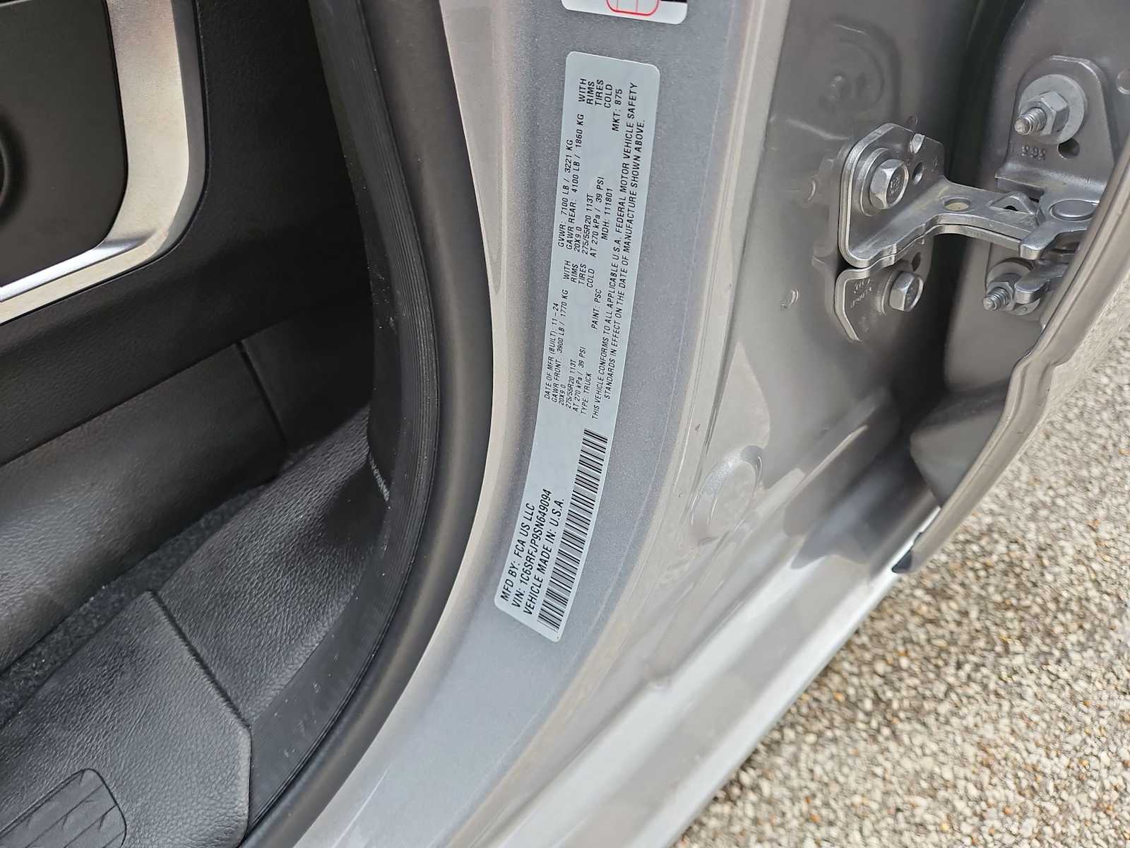 Thumbnail: 2025 RAM 1500 - 37