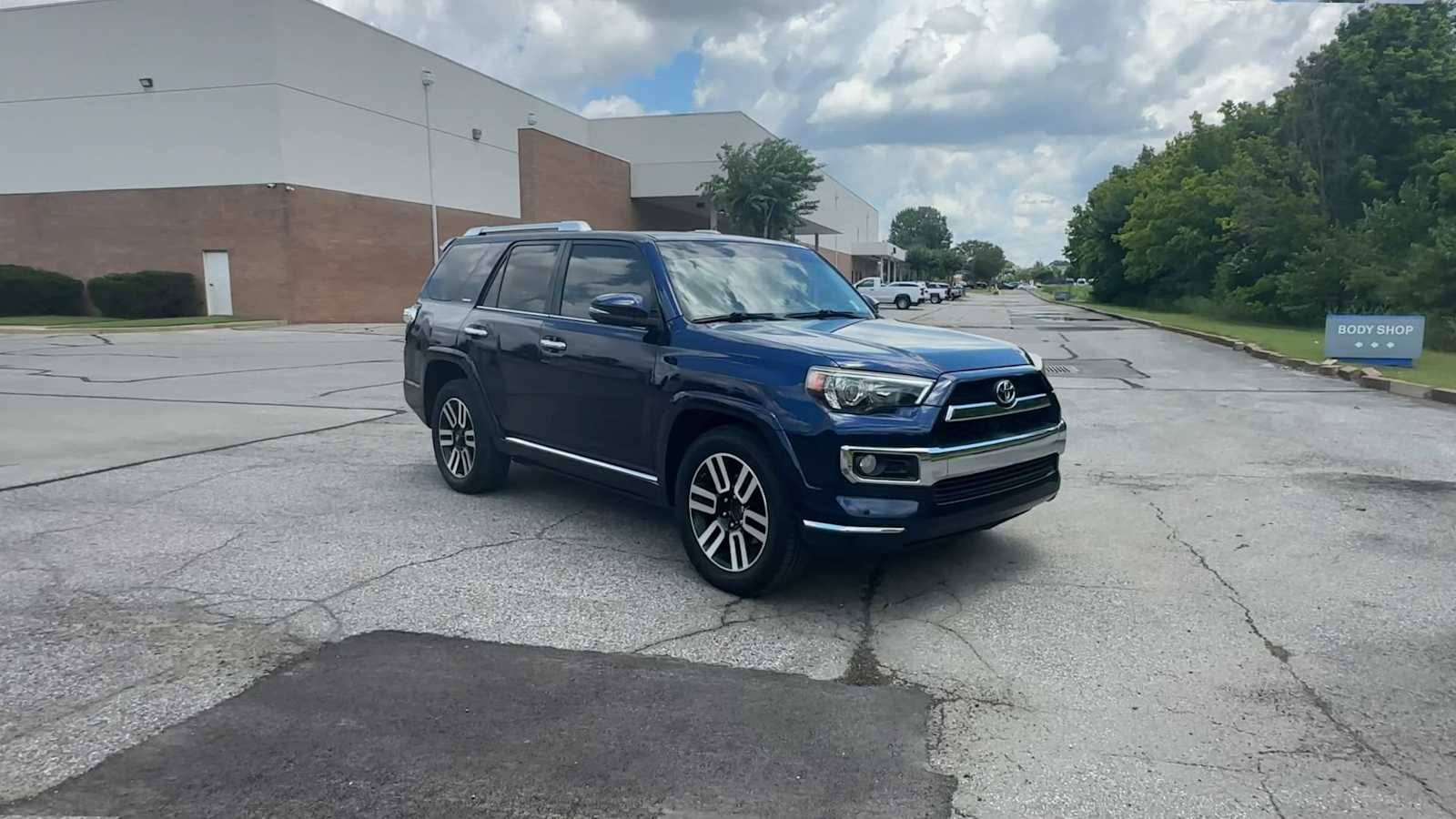 Thumbnail: 2015 Toyota 4Runner - 2