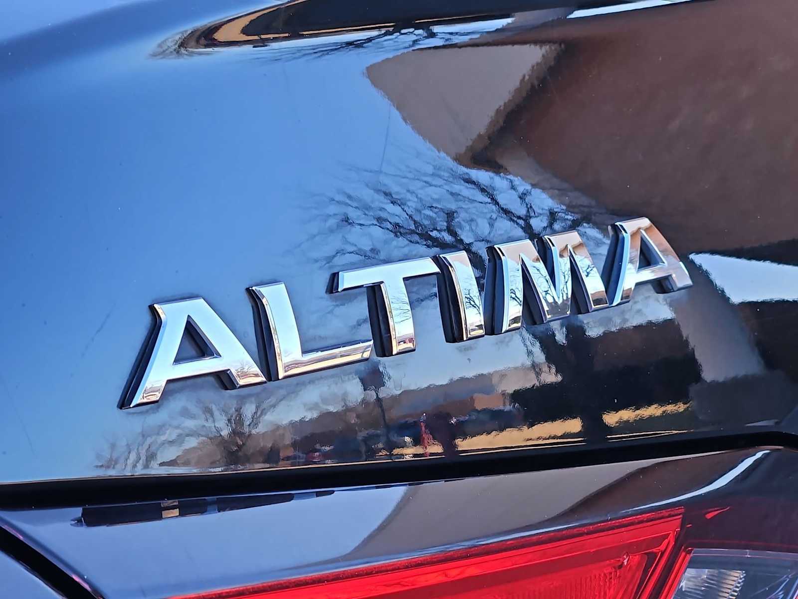 Thumbnail: 2021 Nissan Altima - 13