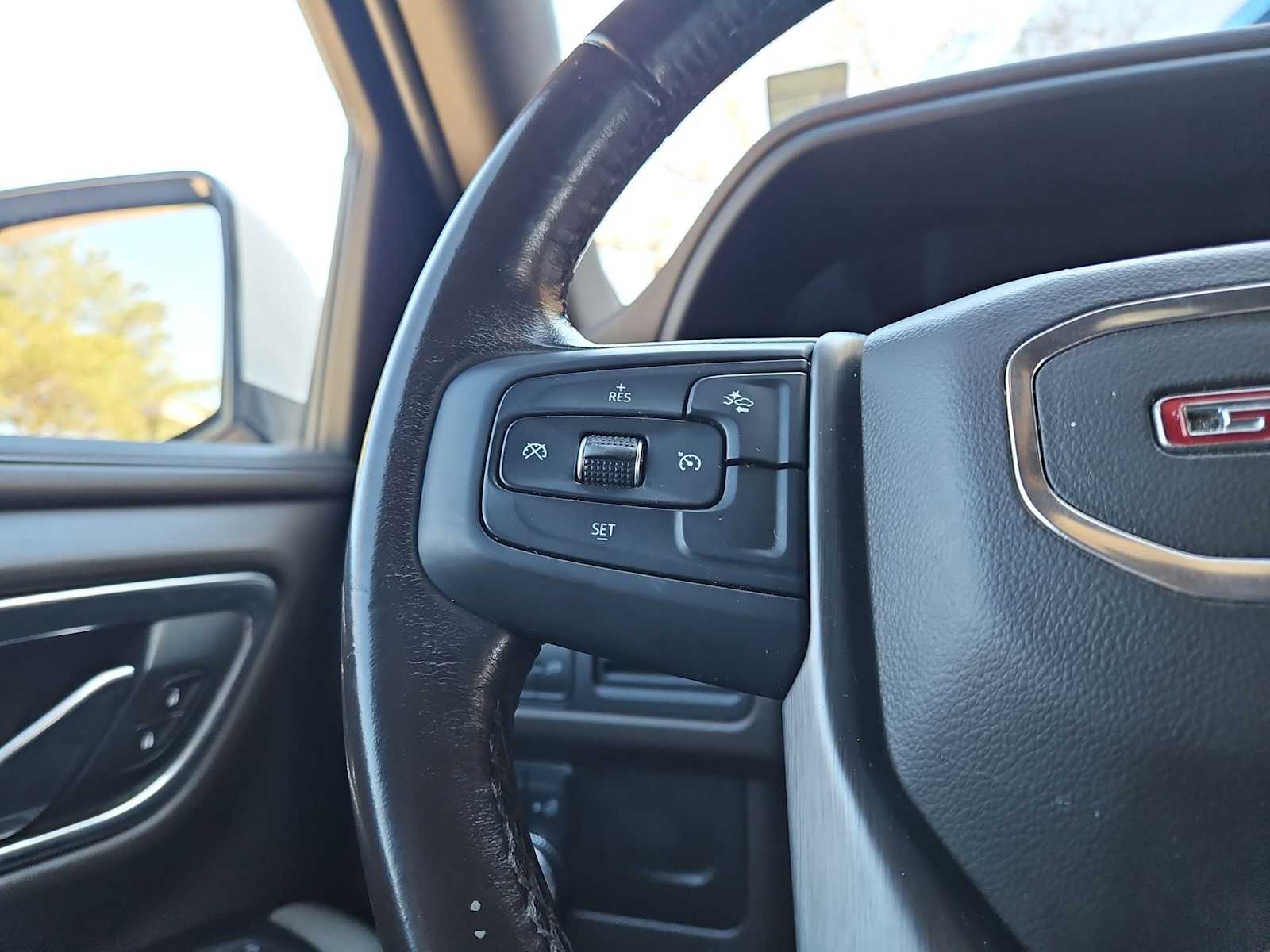 Thumbnail: 2021 GMC Yukon - 24