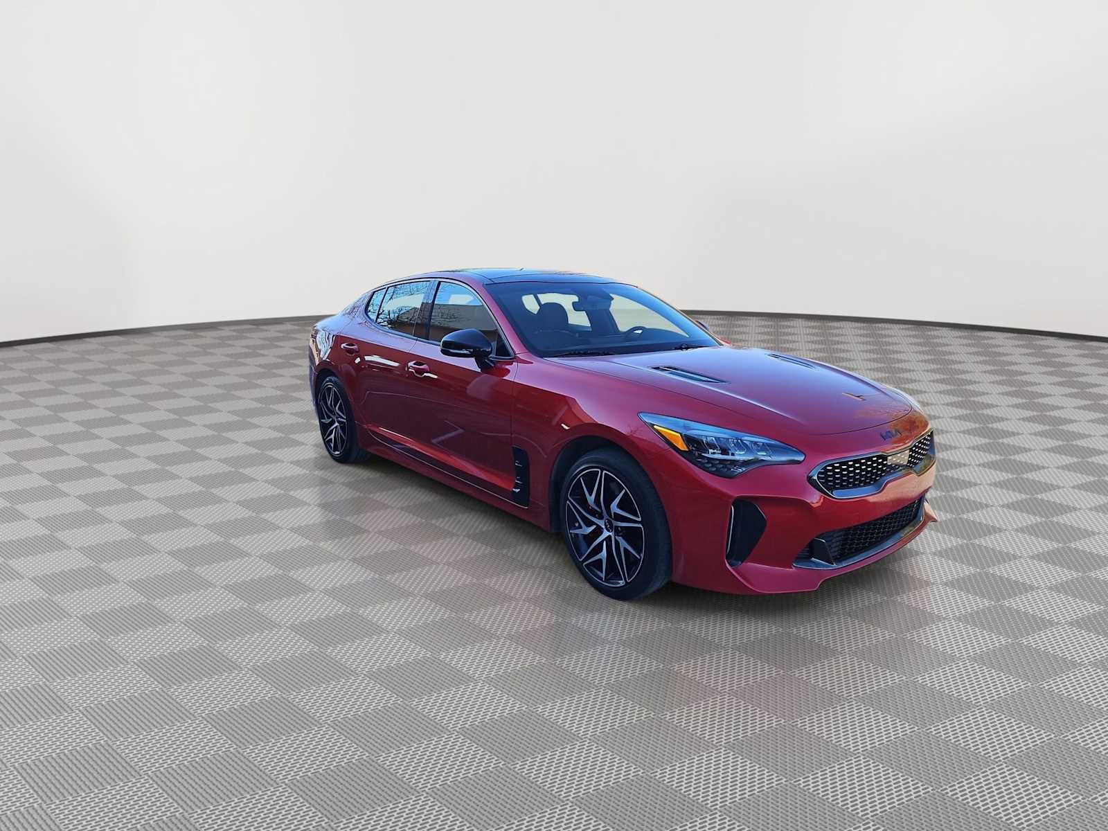 Thumbnail: 2023 Kia Stinger - 2