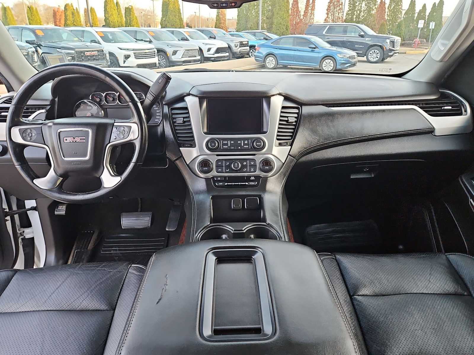 Thumbnail: 2018 GMC Yukon XL - 16